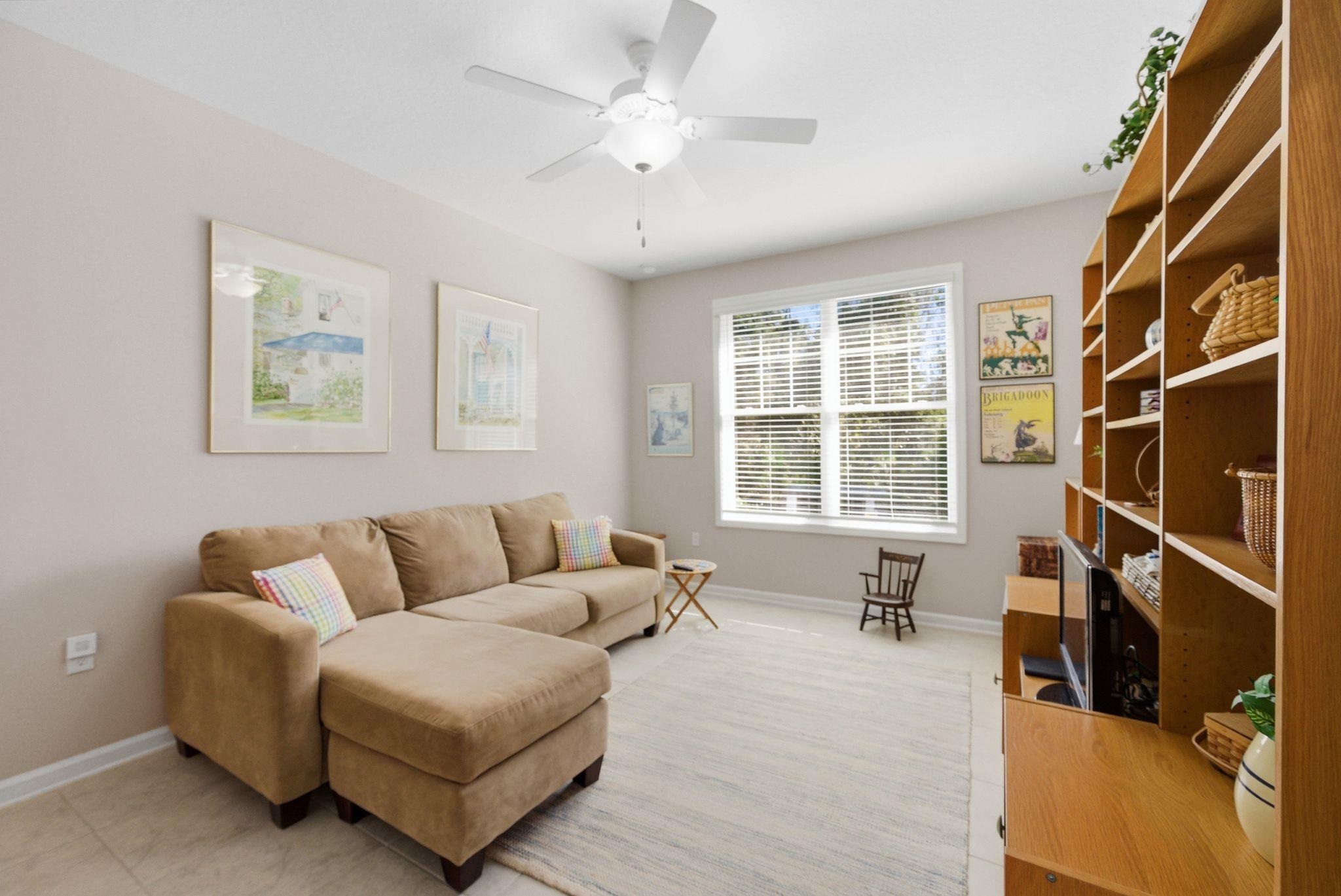 Image 28 of 71 For 192 Modesto Dr