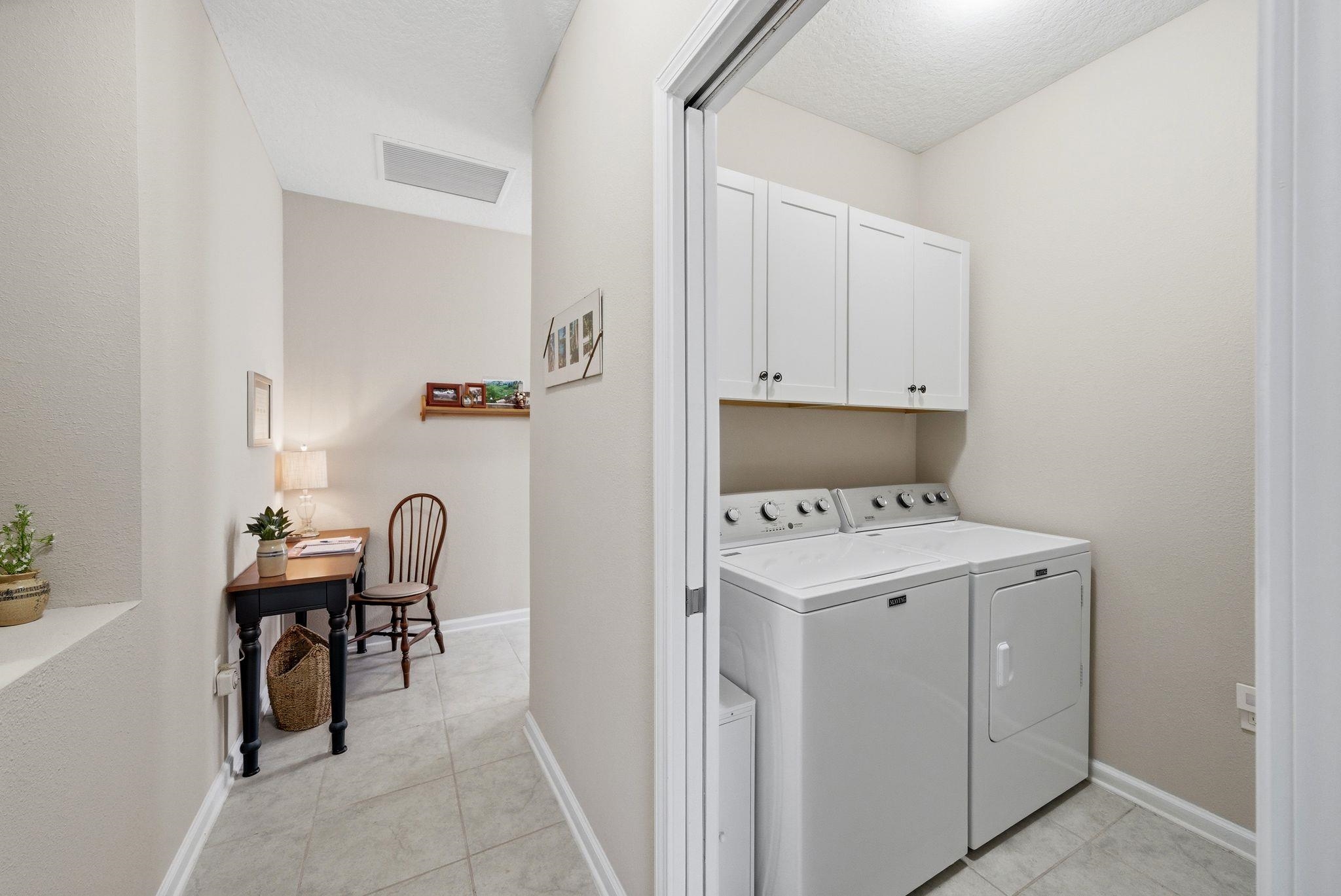 Image 33 of 71 For 192 Modesto Dr