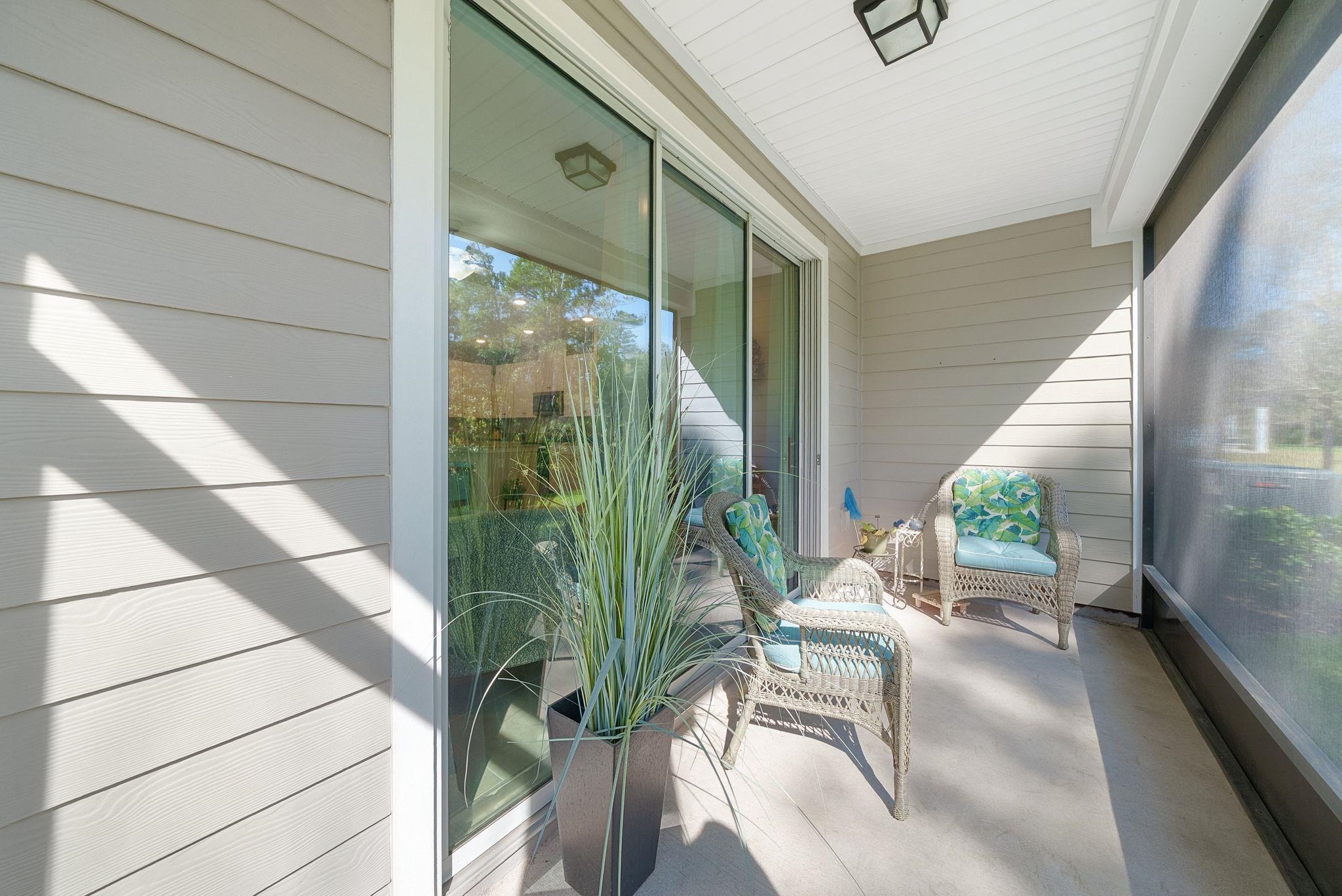 Image 36 of 71 For 192 Modesto Dr