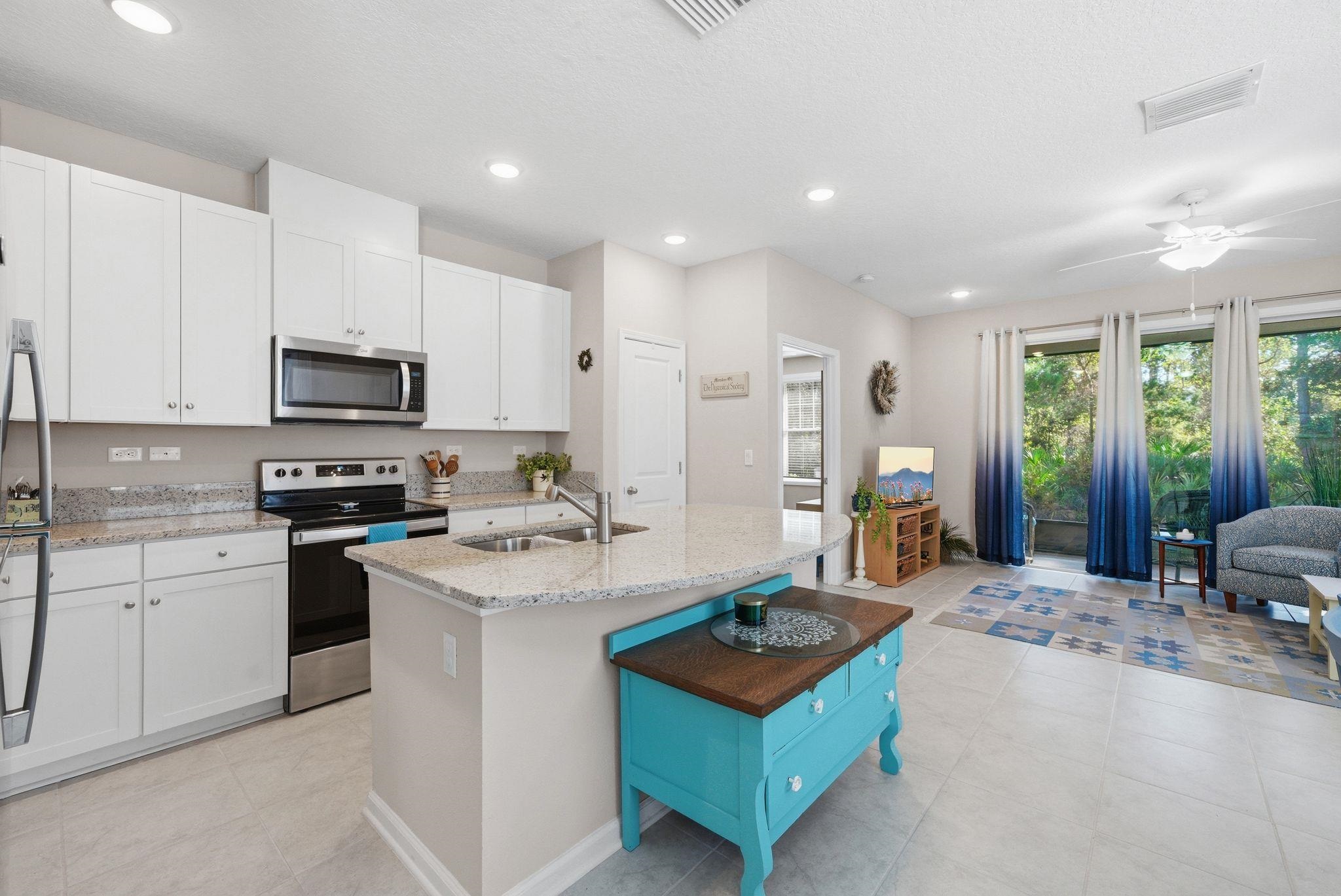 Image 4 of 71 For 192 Modesto Dr