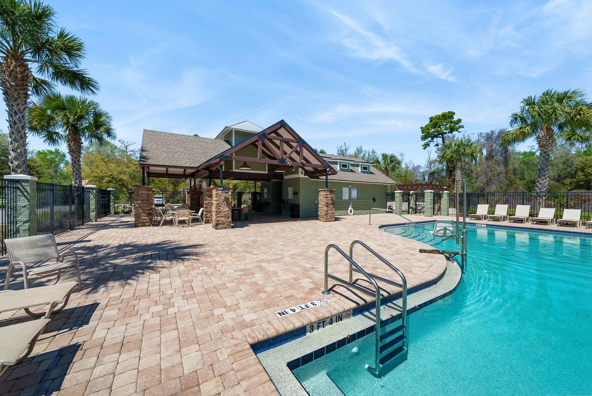 Image 41 of 71 For 192 Modesto Dr