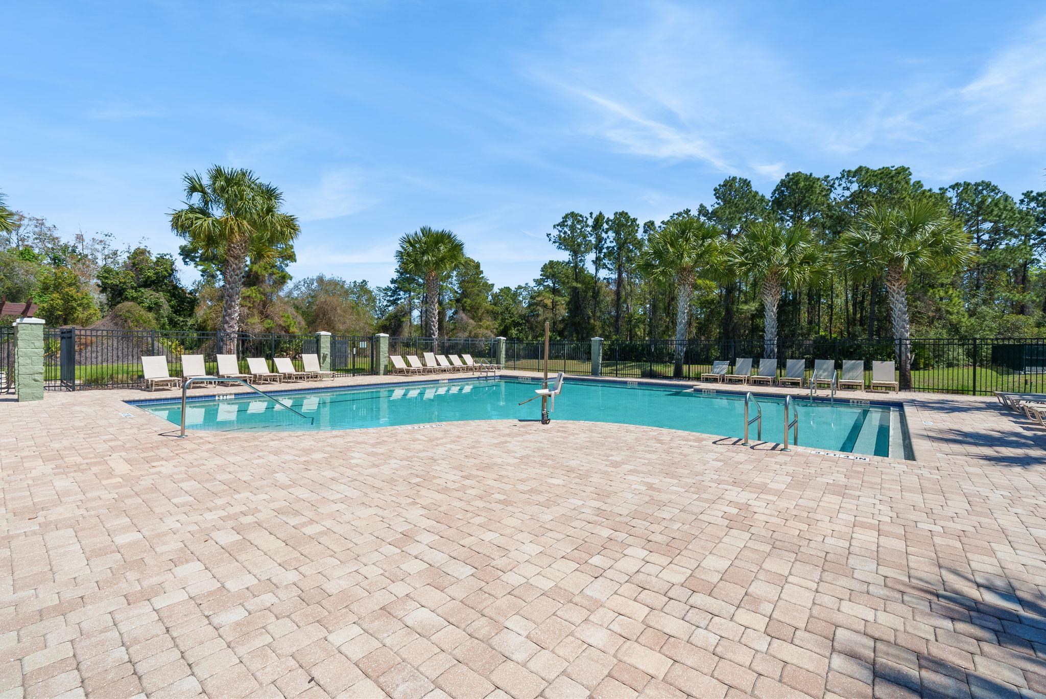 Image 42 of 71 For 192 Modesto Dr