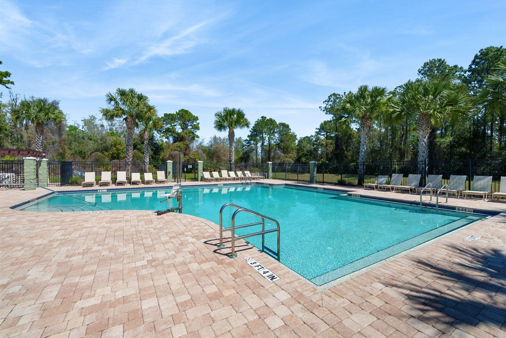 Image 44 of 71 For 192 Modesto Dr