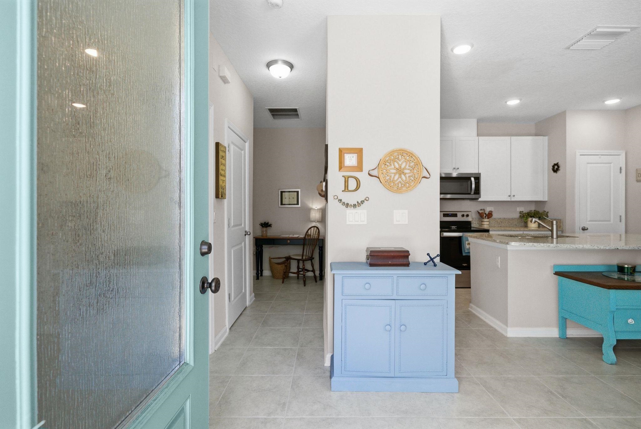 Image 8 of 71 For 192 Modesto Dr