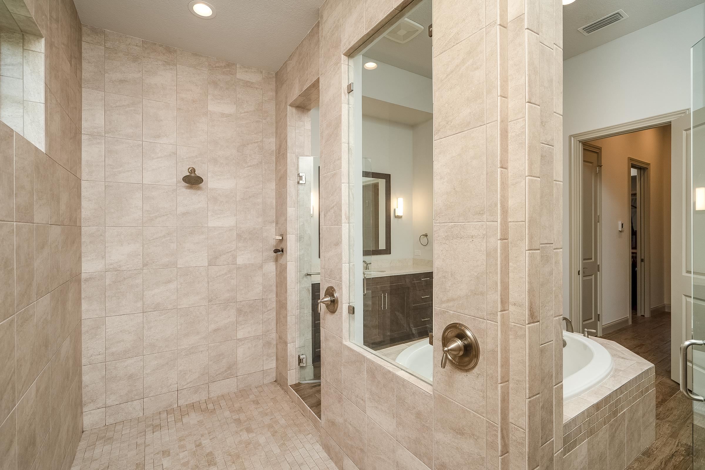 Image 21 of 58 For 300 La Crescenta Drive S