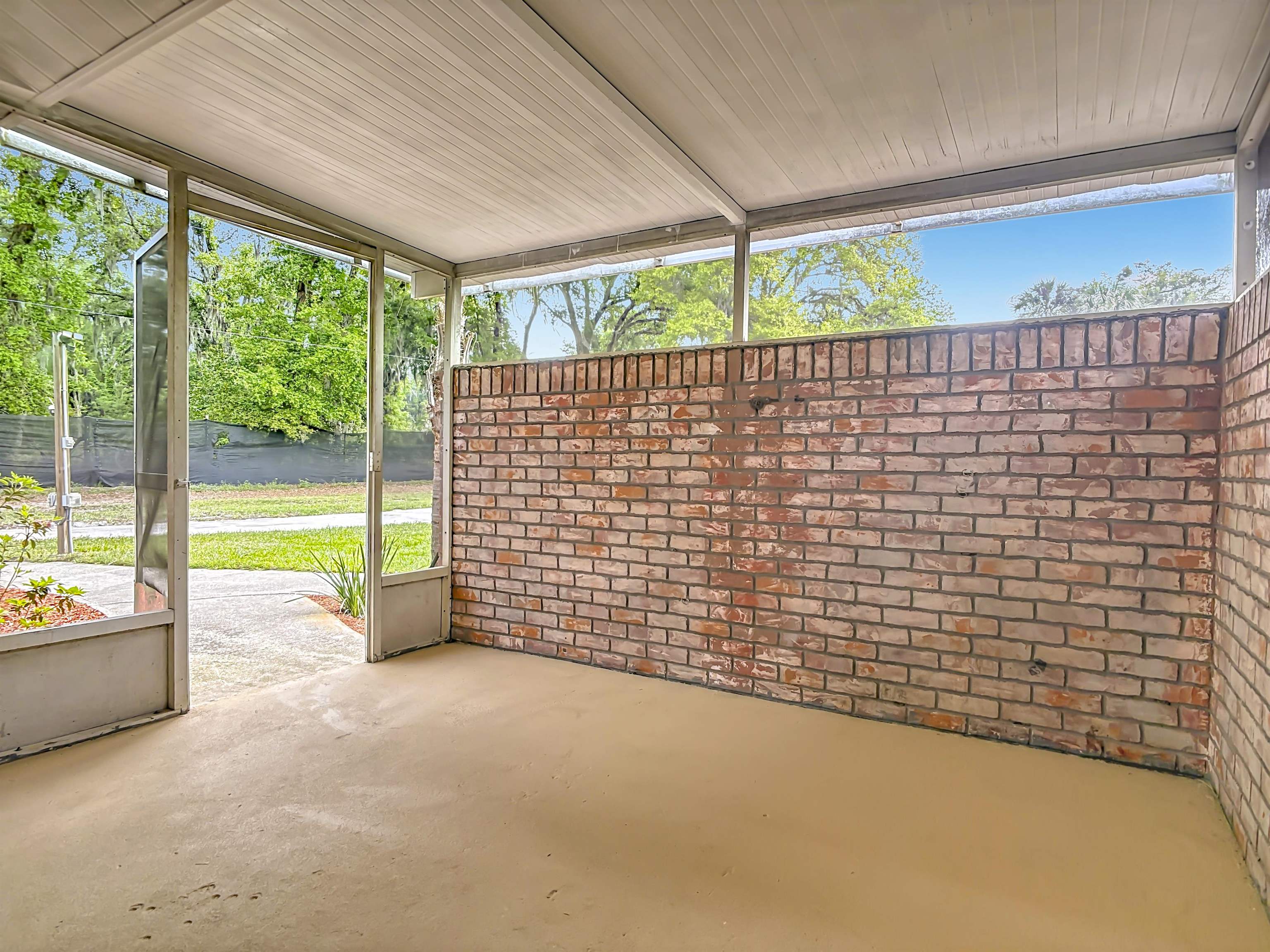 Image 19 of 85 For 327 Union Ave