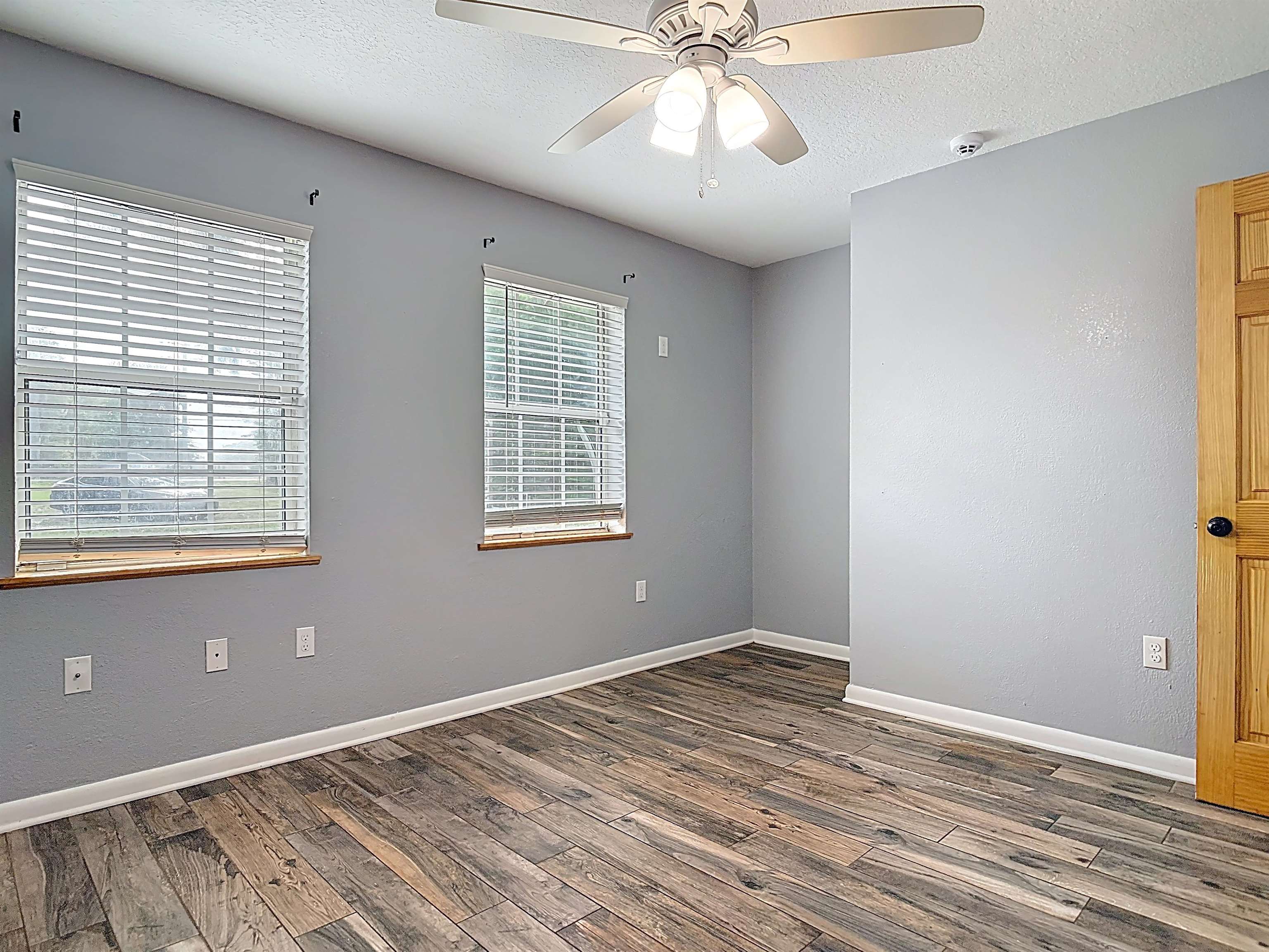 Image 53 of 85 For 327 Union Ave