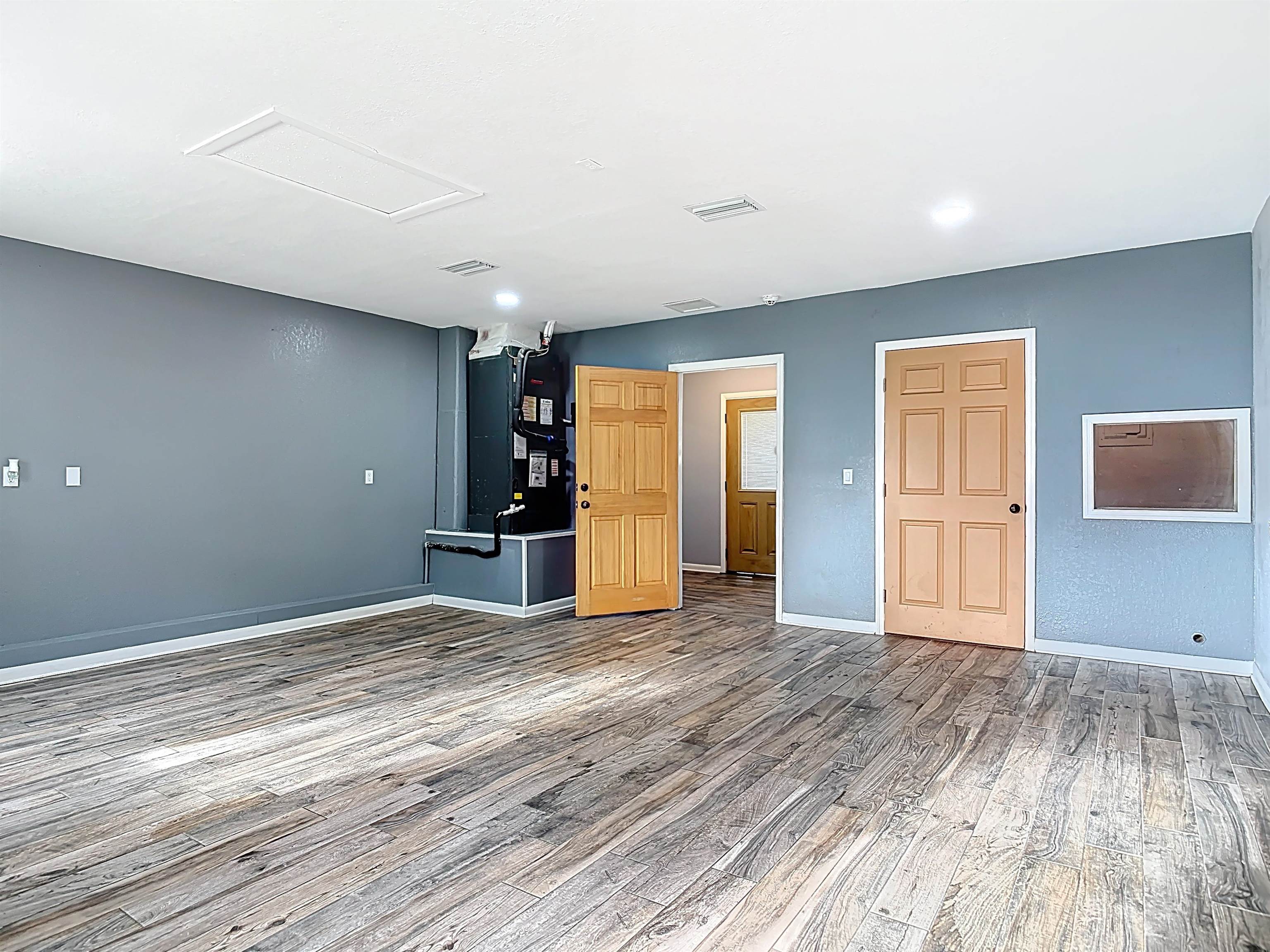 Image 57 of 85 For 327 Union Ave