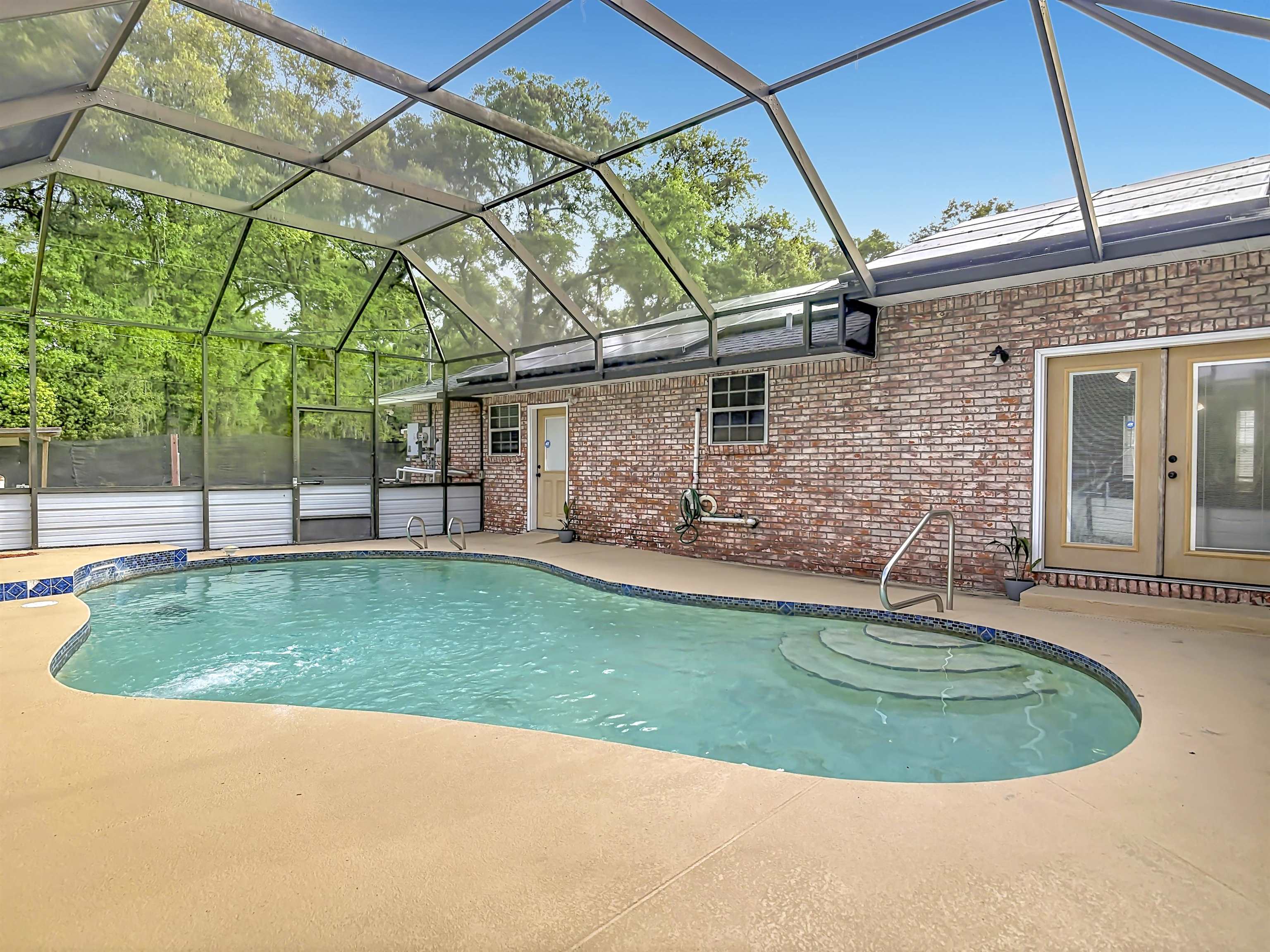 Image 64 of 85 For 327 Union Ave