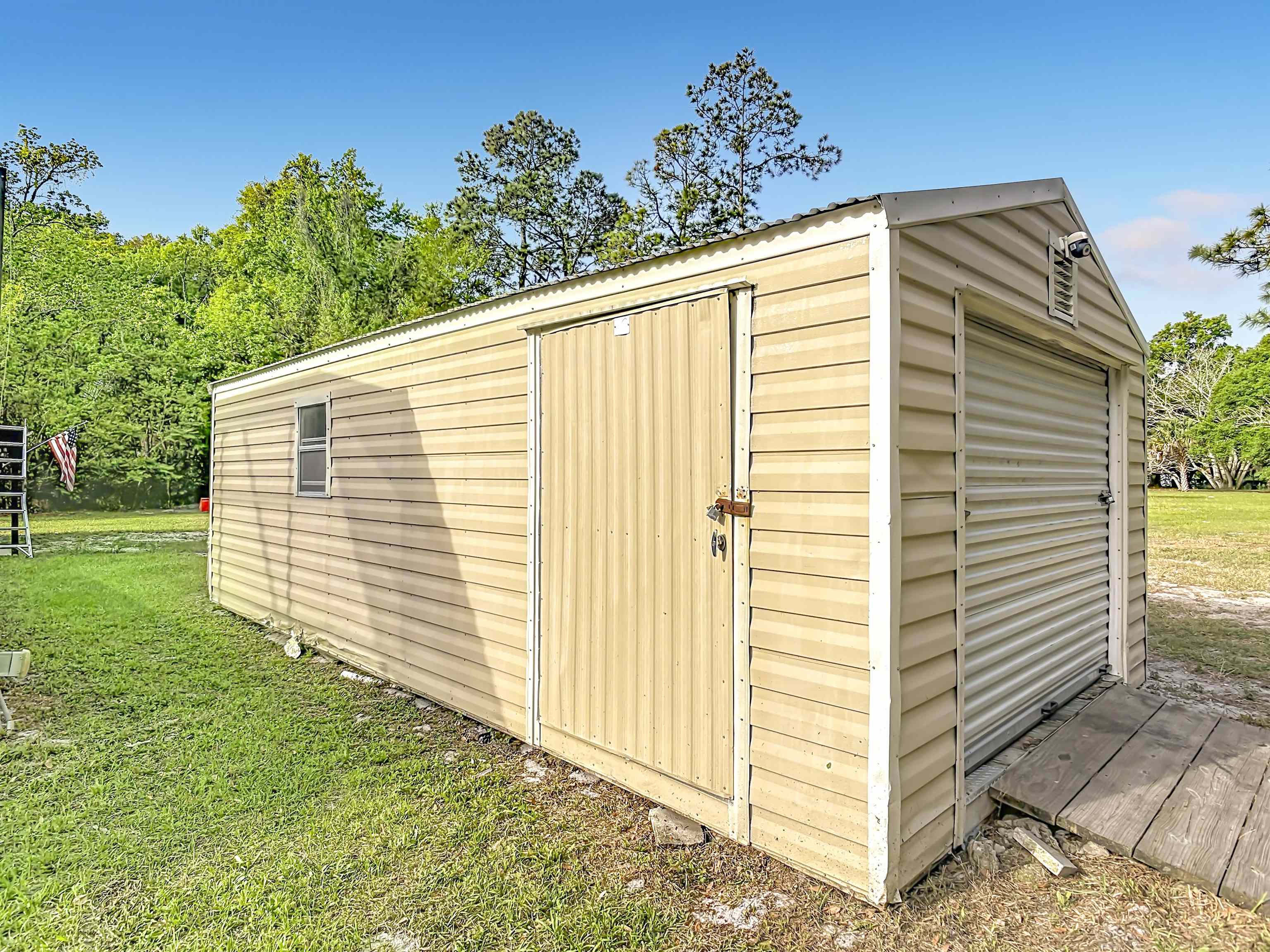 Image 73 of 85 For 327 Union Ave