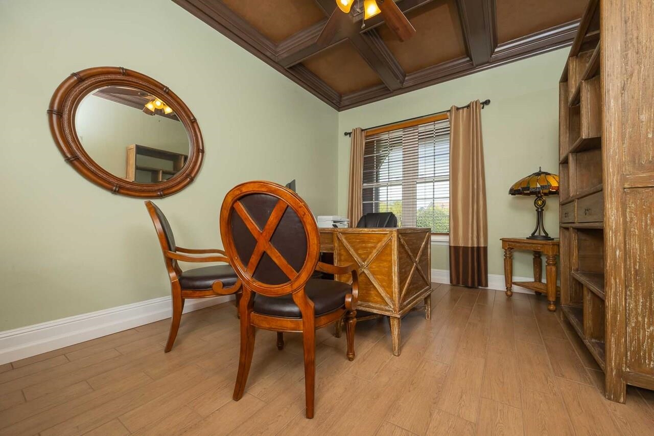 Image 11 of 73 For 167 La Mesa Dr