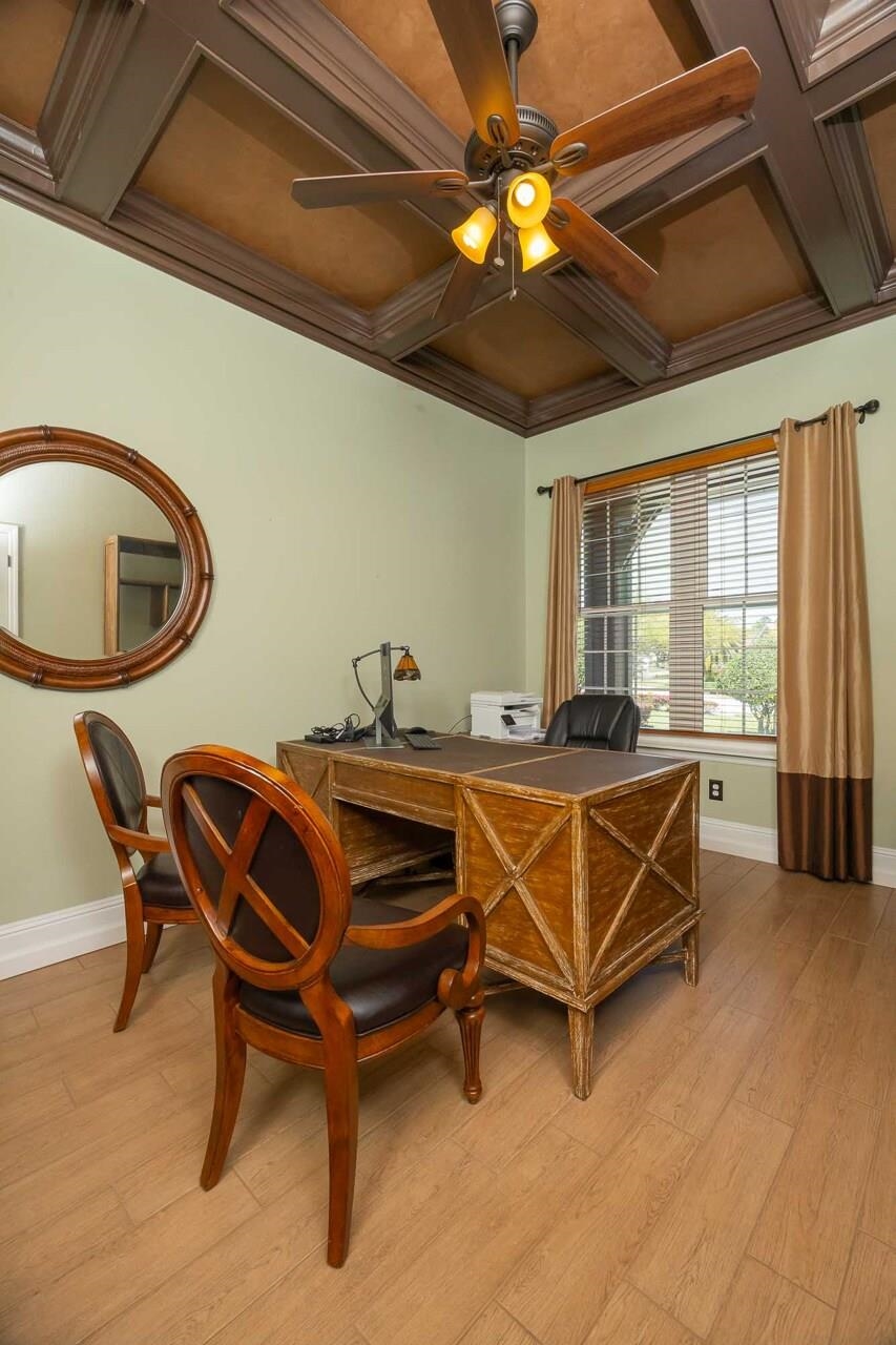 Image 12 of 73 For 167 La Mesa Dr