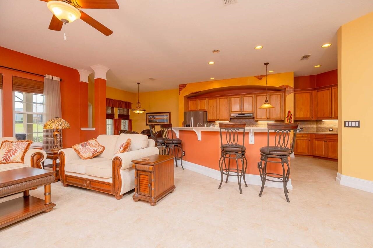 Image 23 of 73 For 167 La Mesa Dr