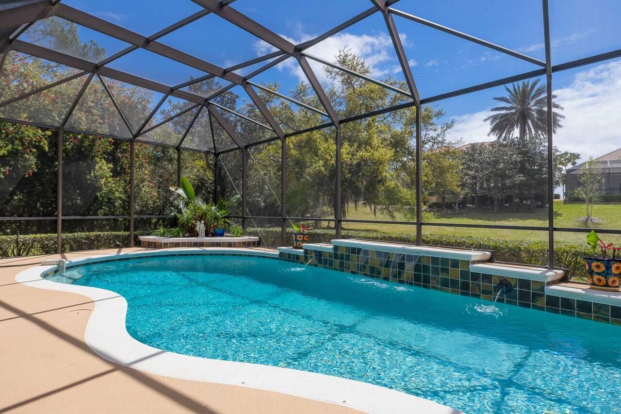 Image 36 of 73 For 167 La Mesa Dr