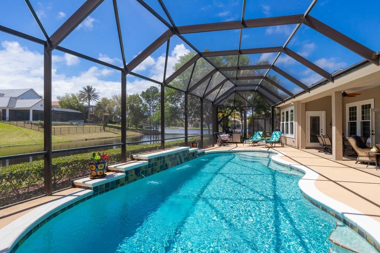 Image 37 of 73 For 167 La Mesa Dr