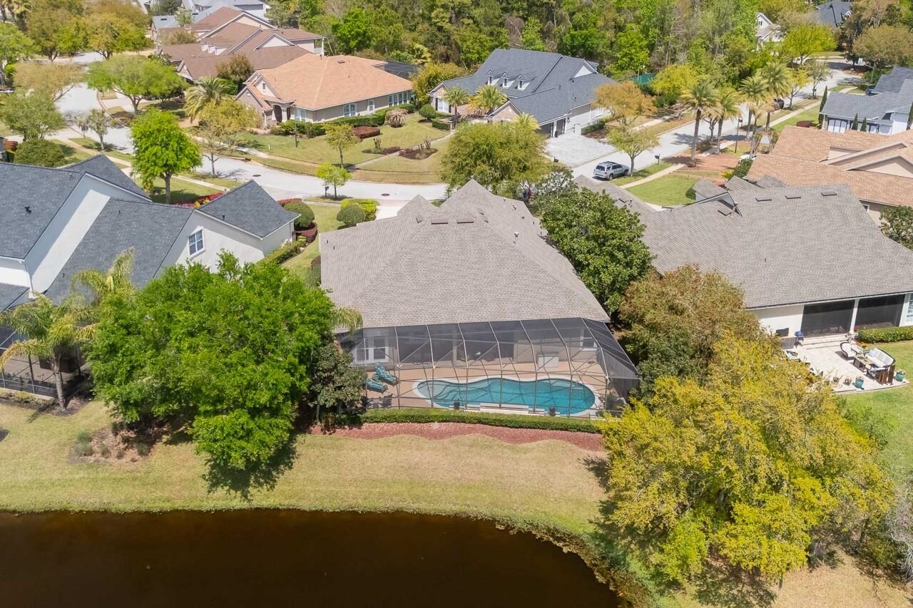 Image 40 of 73 For 167 La Mesa Dr