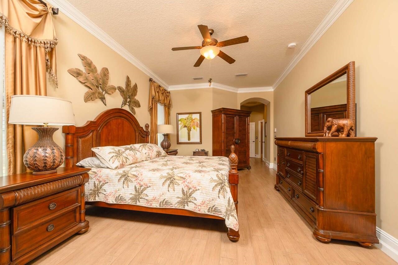 Image 48 of 73 For 167 La Mesa Dr