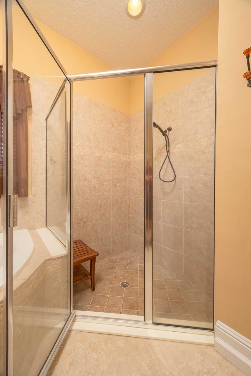 Image 54 of 73 For 167 La Mesa Dr