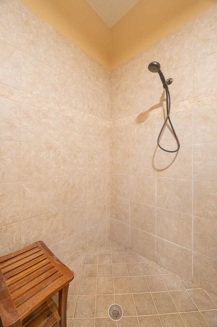 Image 55 of 73 For 167 La Mesa Dr