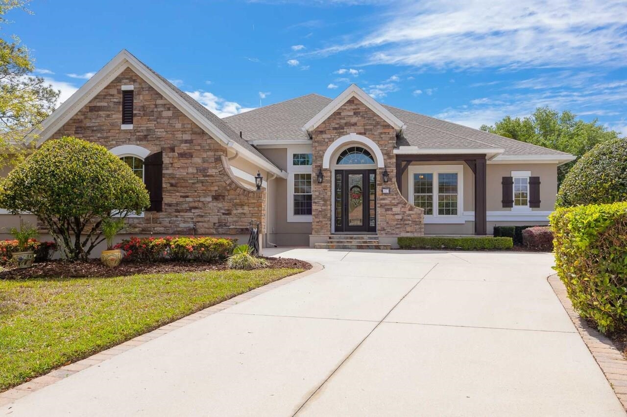 Image 6 of 73 For 167 La Mesa Dr