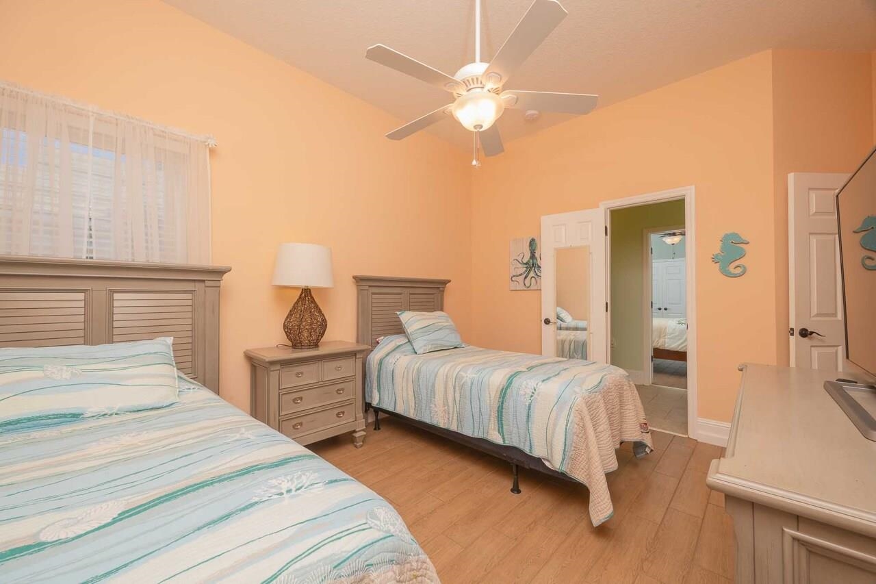 Image 69 of 73 For 167 La Mesa Dr