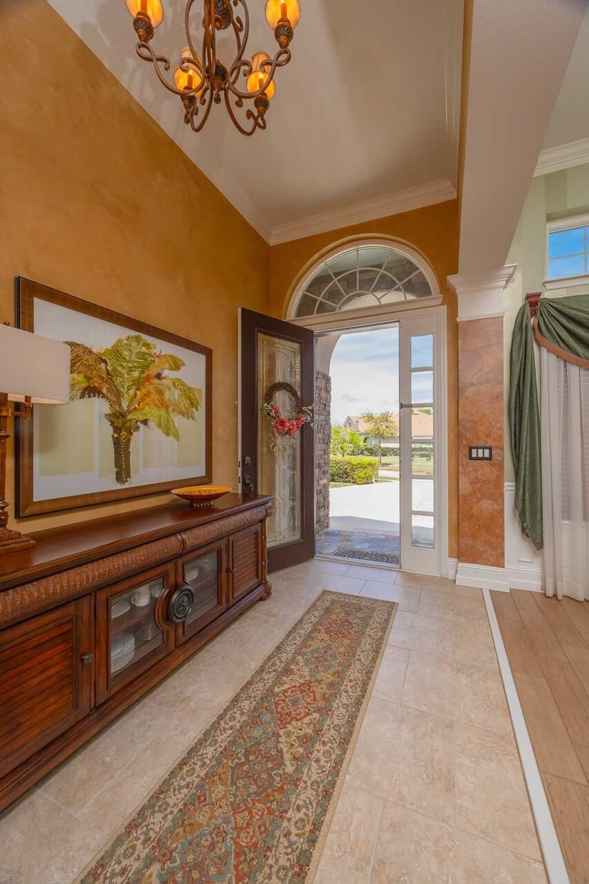 Image 8 of 73 For 167 La Mesa Dr