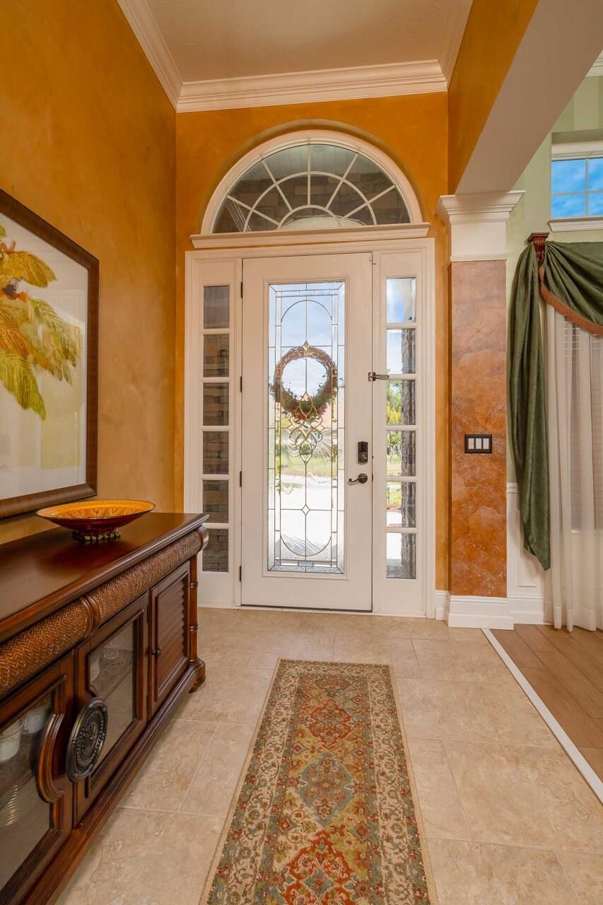 Image 9 of 73 For 167 La Mesa Dr