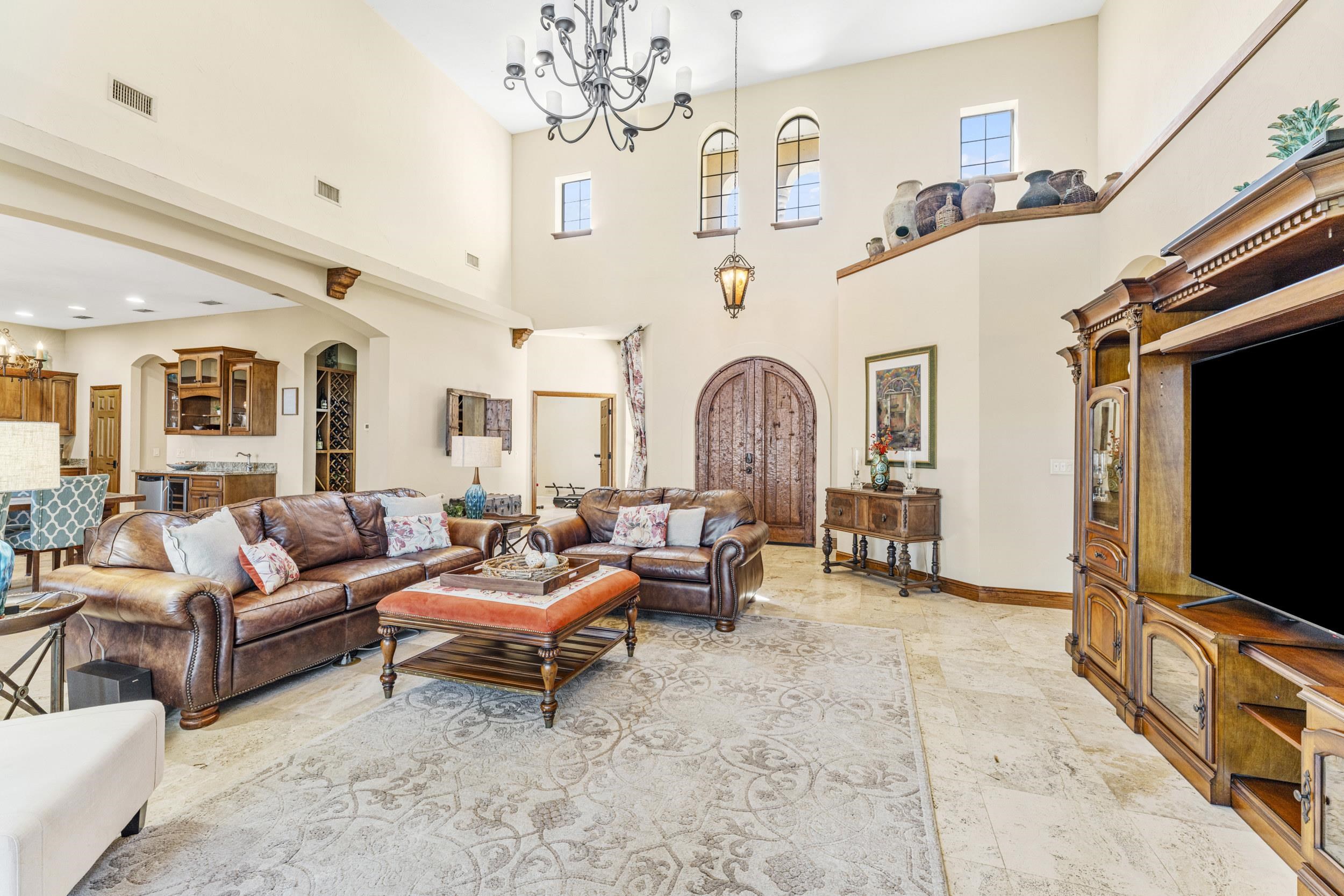 Image 12 of 65 For 530 Clifton Rd.