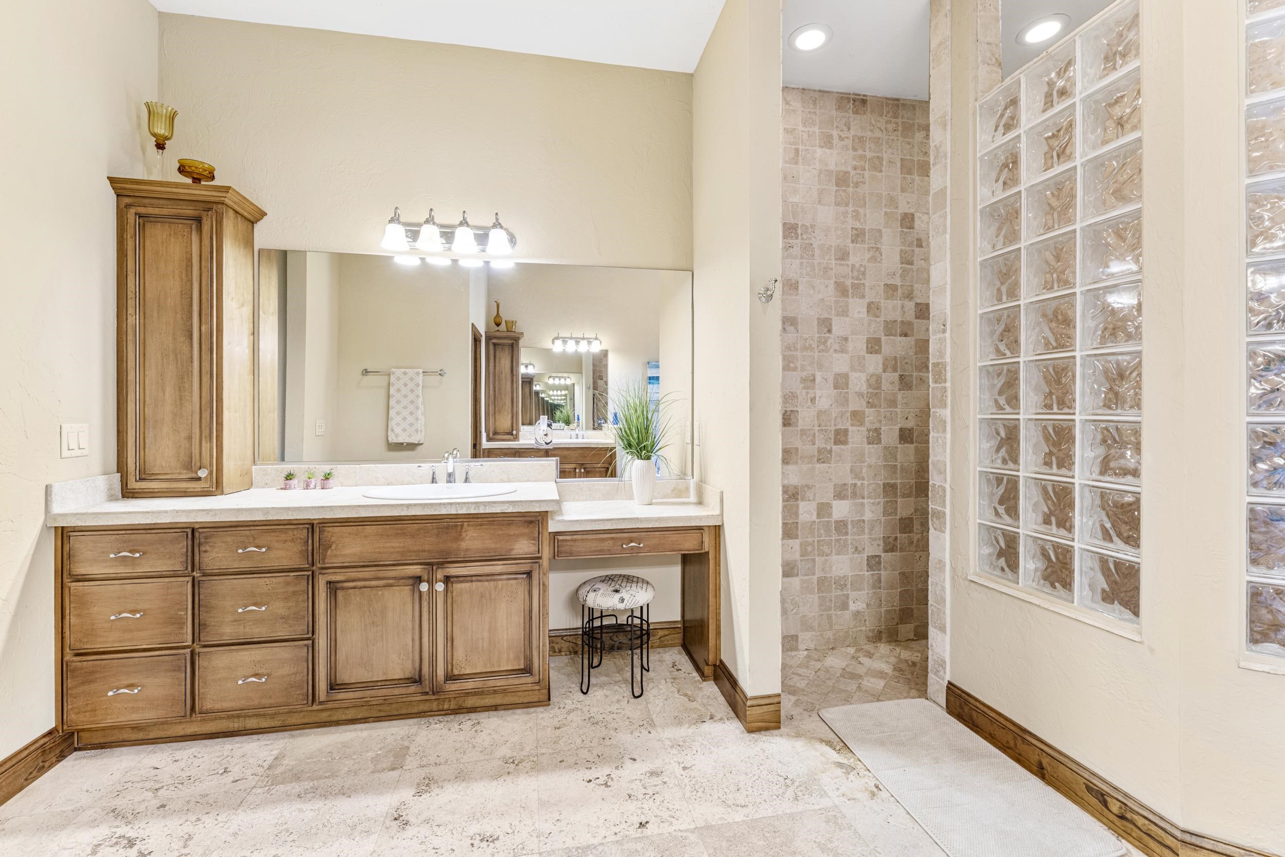 Image 25 of 65 For 530 Clifton Rd.