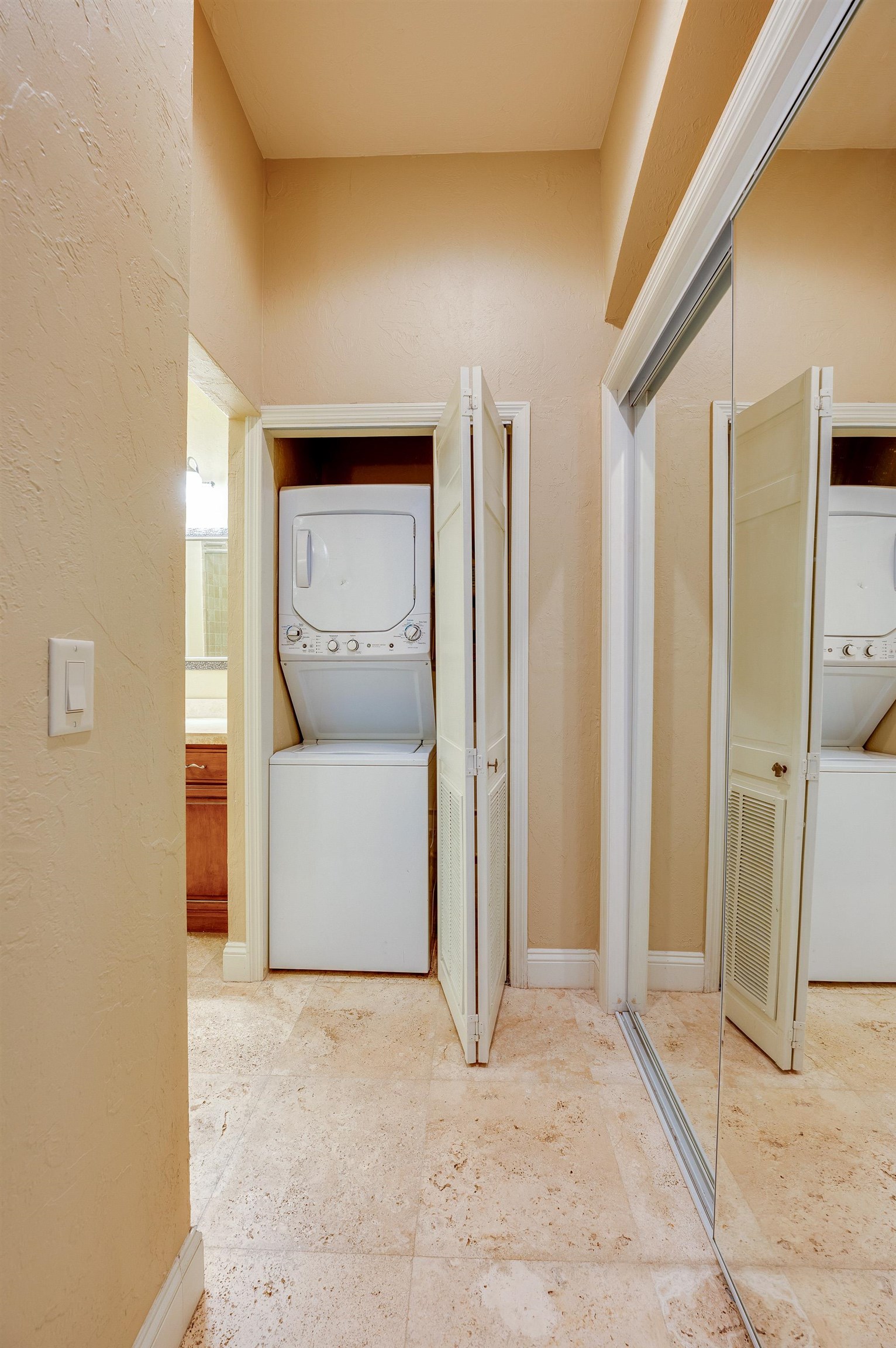 Image 58 of 65 For 530 Clifton Rd.