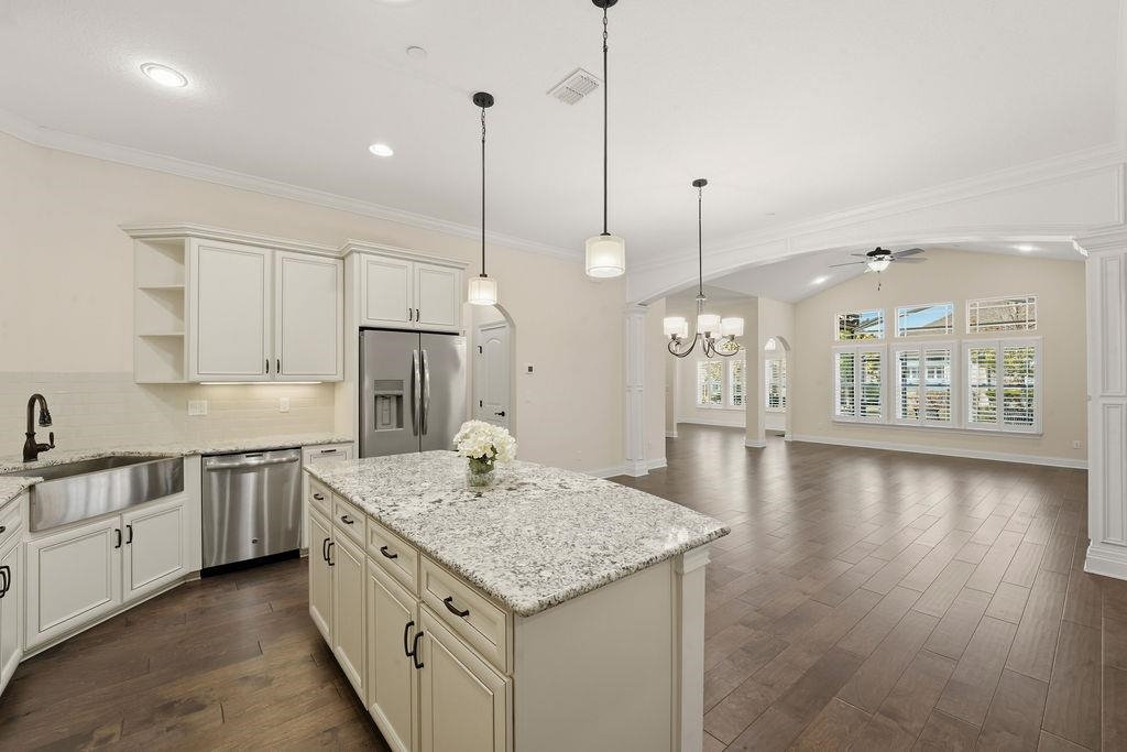 Image 13 of 60 For 48 Ocale Ct  