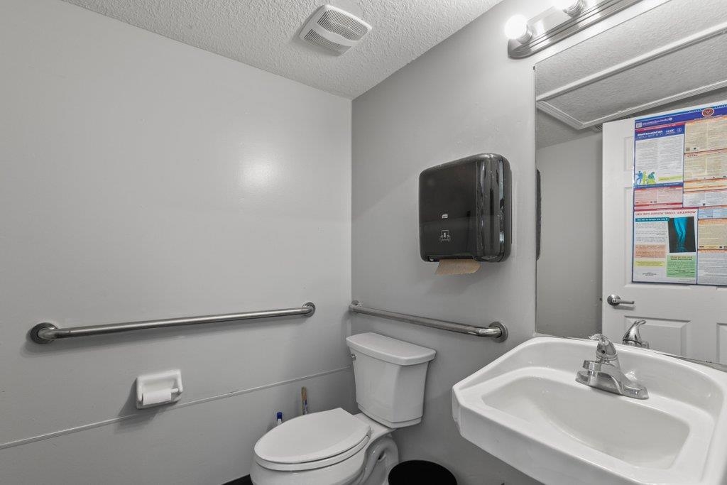 Image 15 of 84 For 711 A1a Beach Blvd