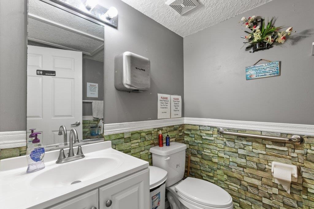 Image 34 of 84 For 711 A1a Beach Blvd