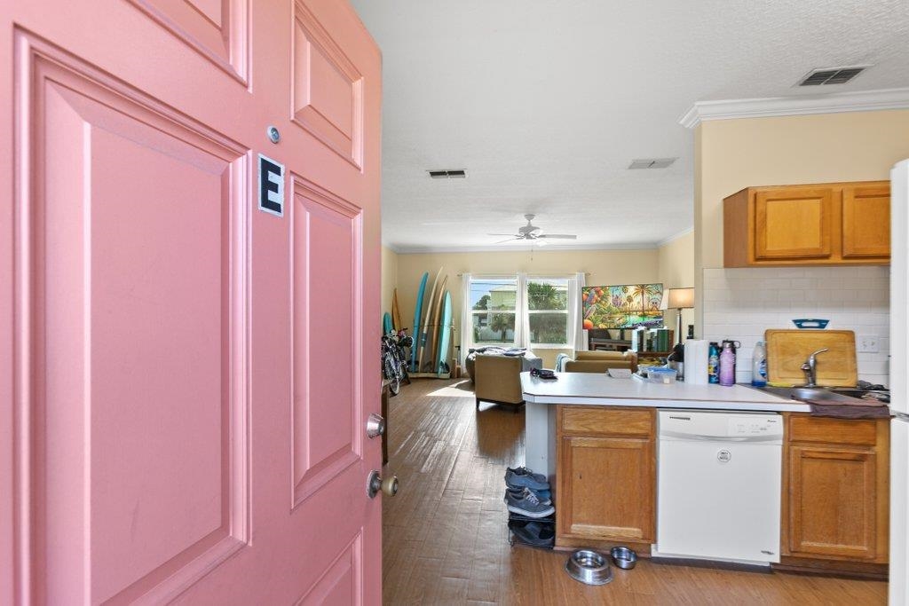 Image 42 of 84 For 711 A1a Beach Blvd