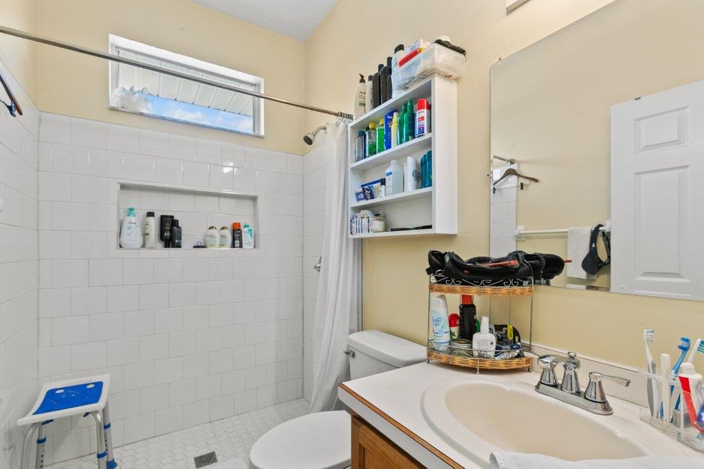 Image 54 of 84 For 711 A1a Beach Blvd