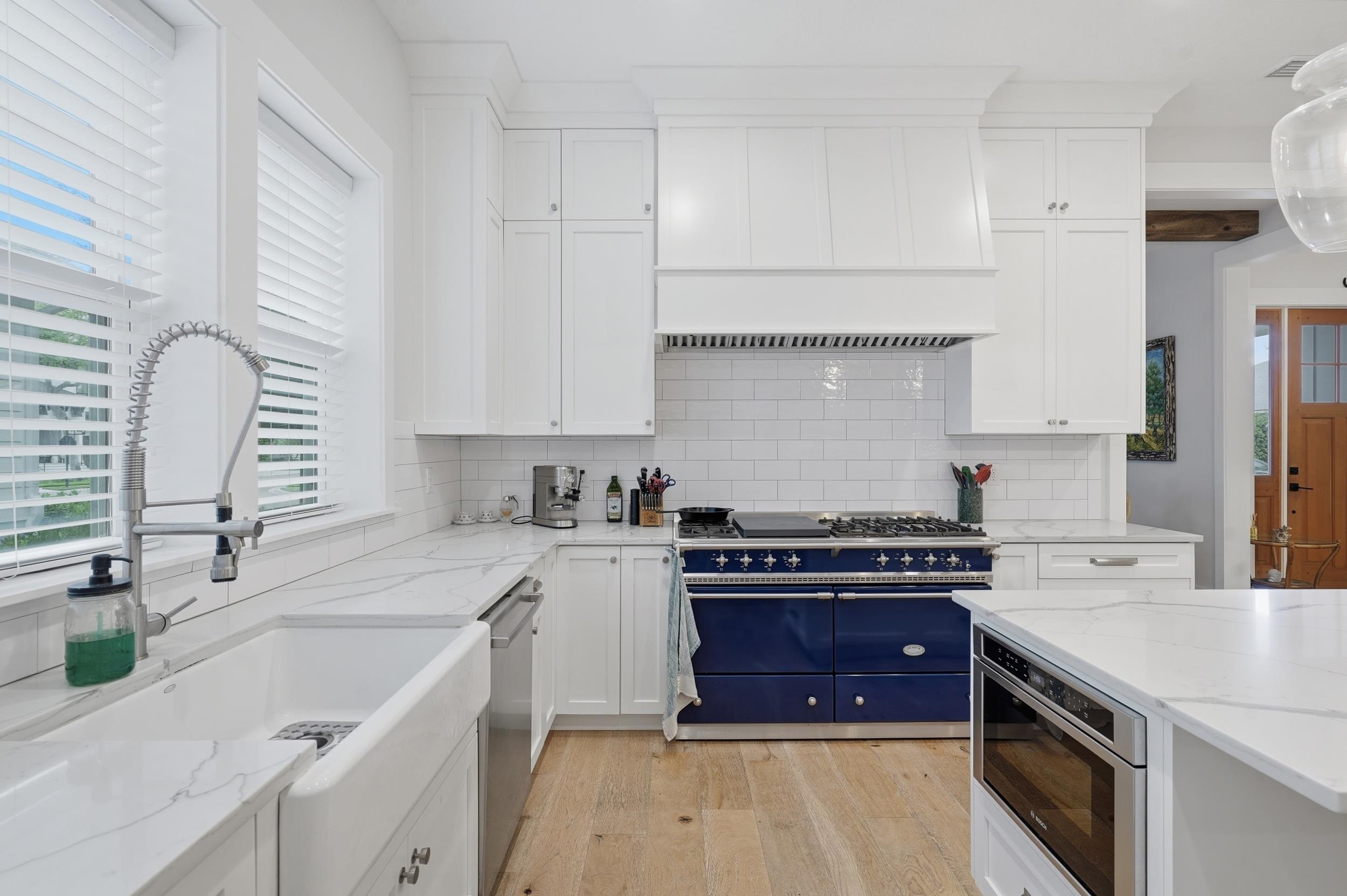 Image 20 of 34 For 240 Ridgeway Rd