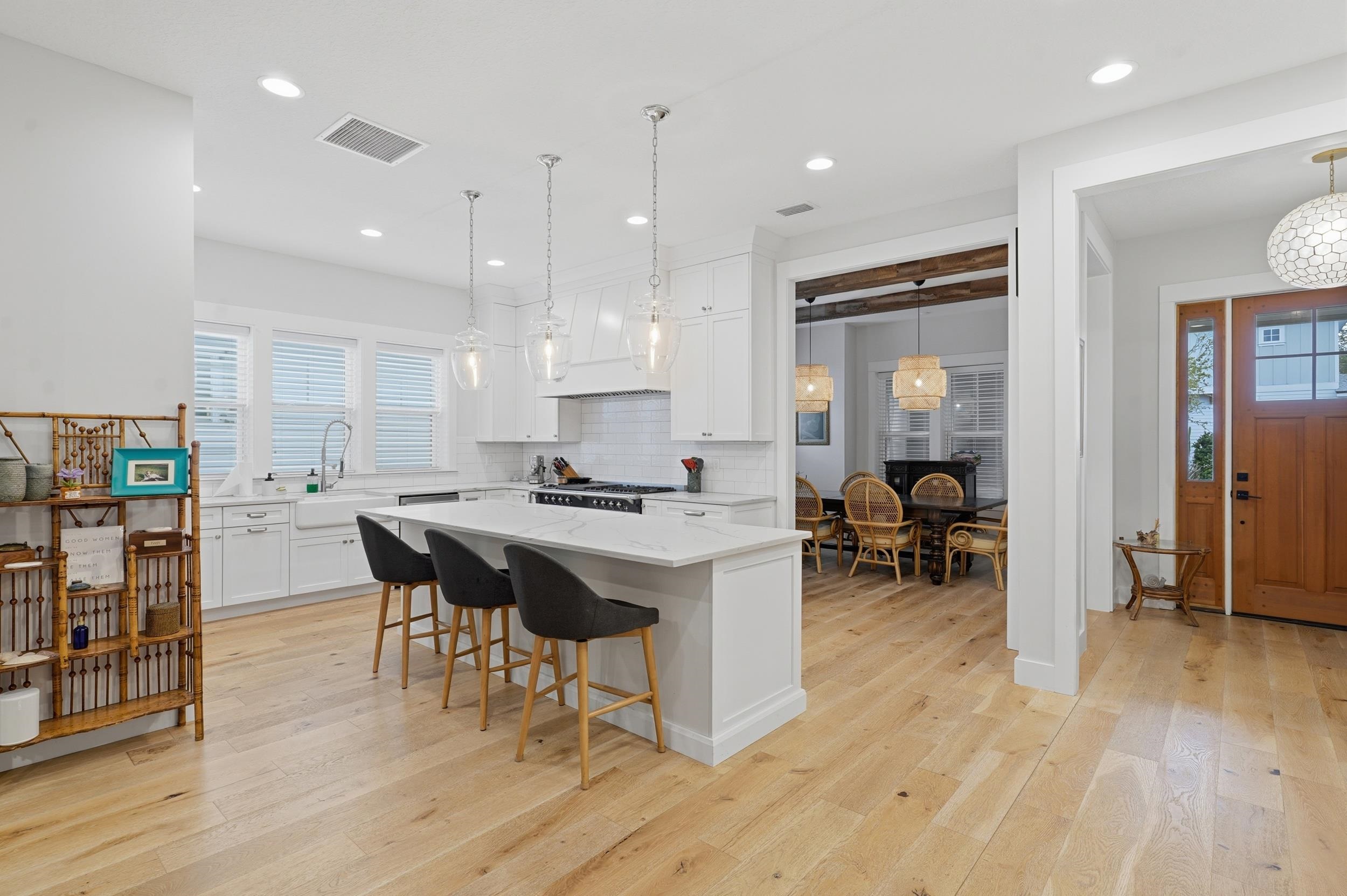 Image 21 of 34 For 240 Ridgeway Rd