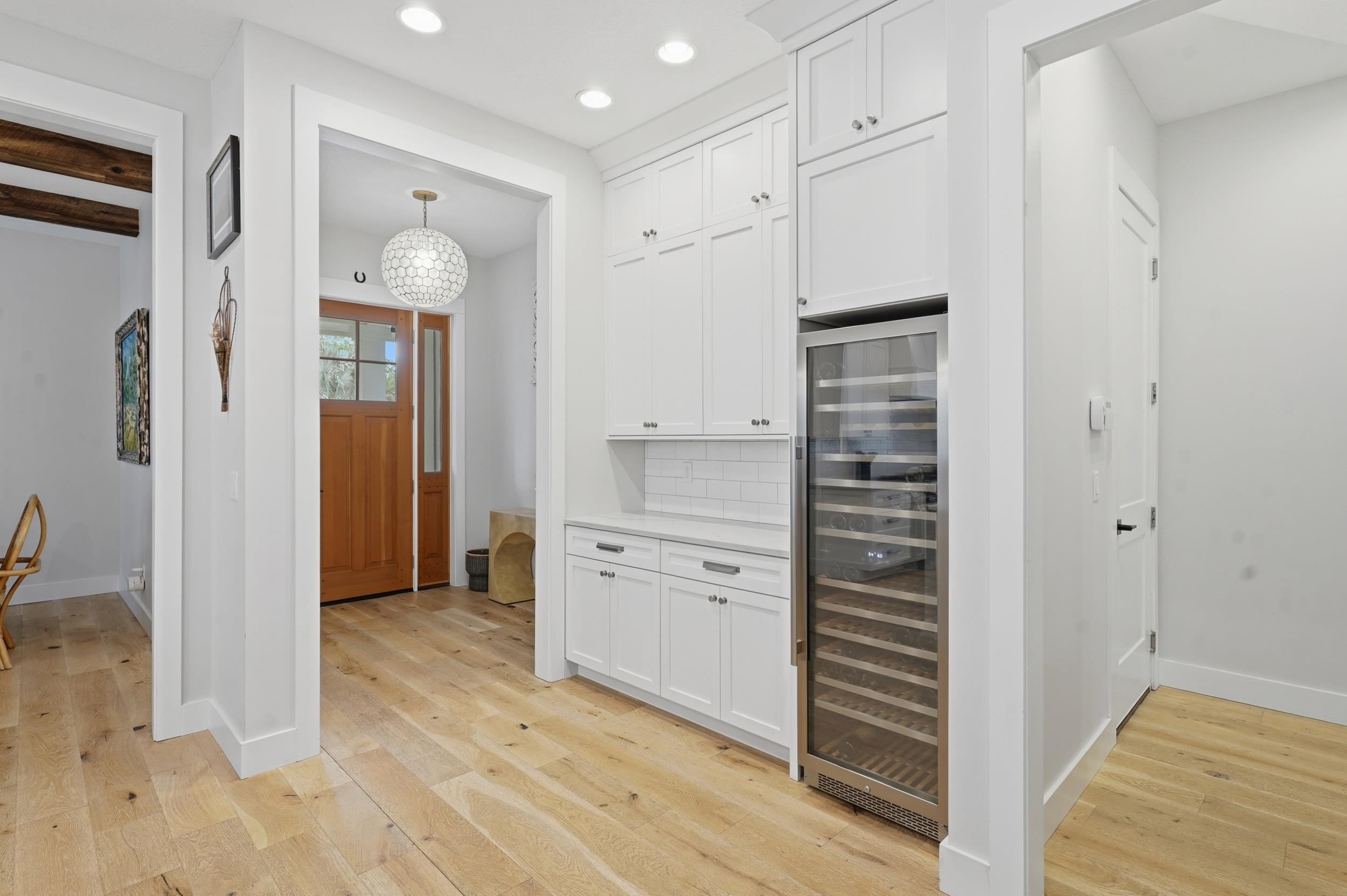 Image 22 of 34 For 240 Ridgeway Rd