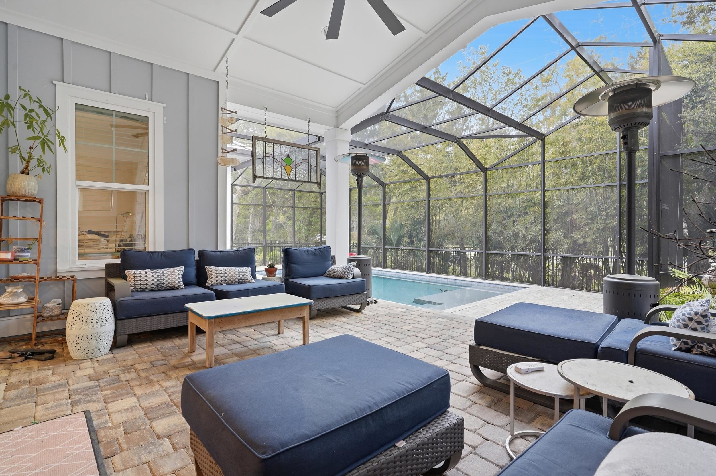 Image 3 of 34 For 240 Ridgeway Rd