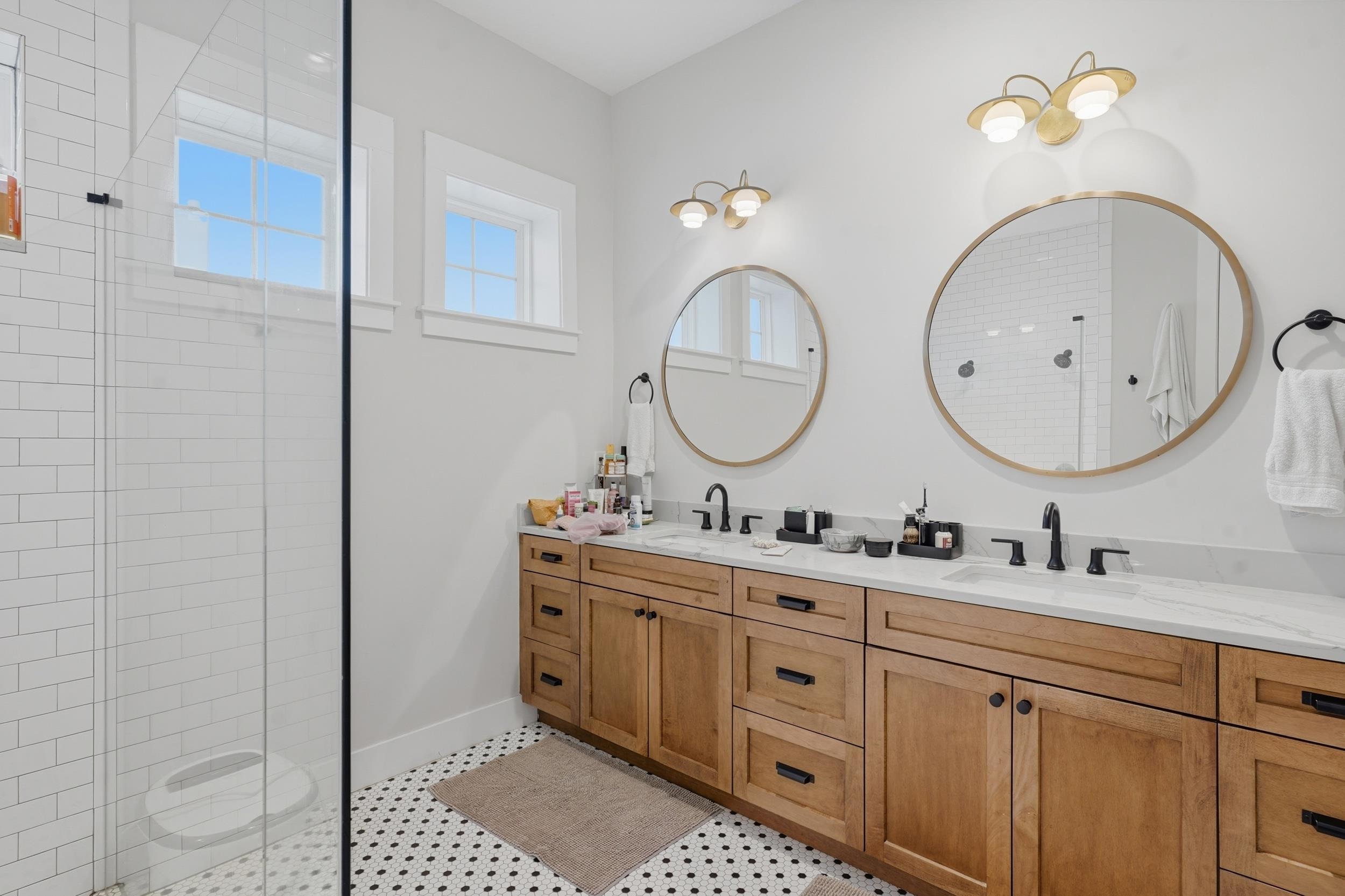 Image 30 of 34 For 240 Ridgeway Rd