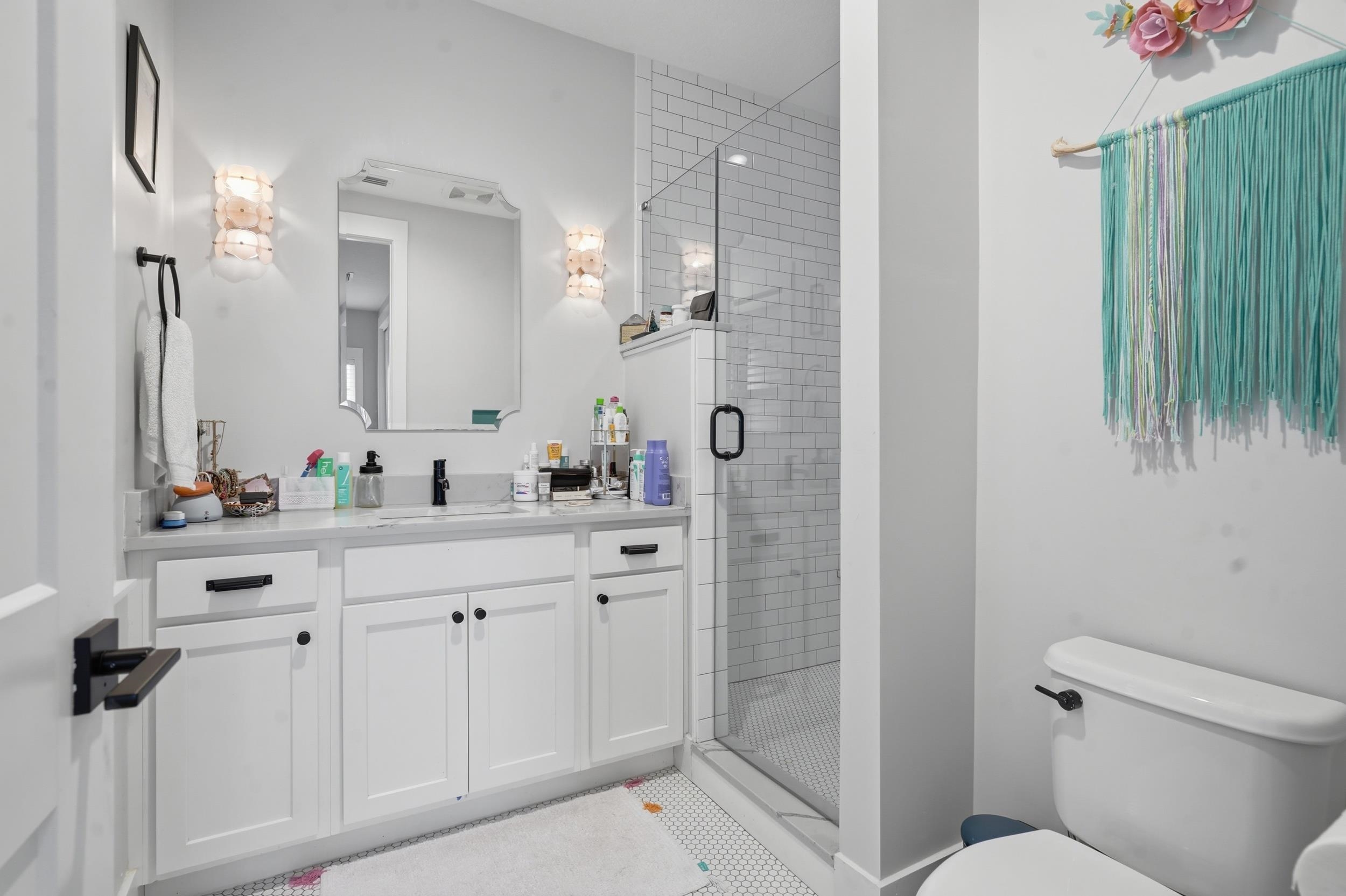 Image 9 of 34 For 240 Ridgeway Rd