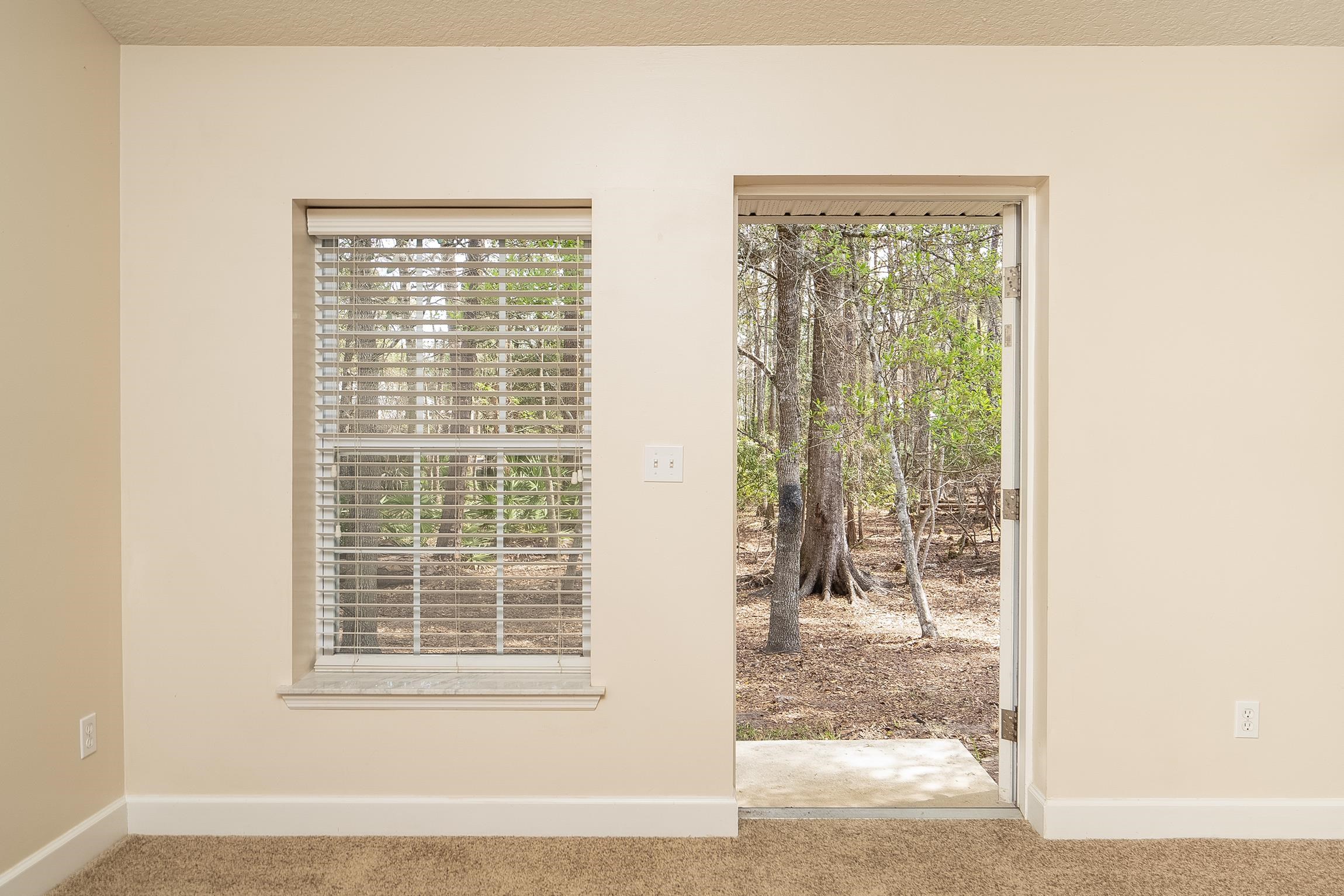 Image 17 of 61 For 4040 Red Pine Ln