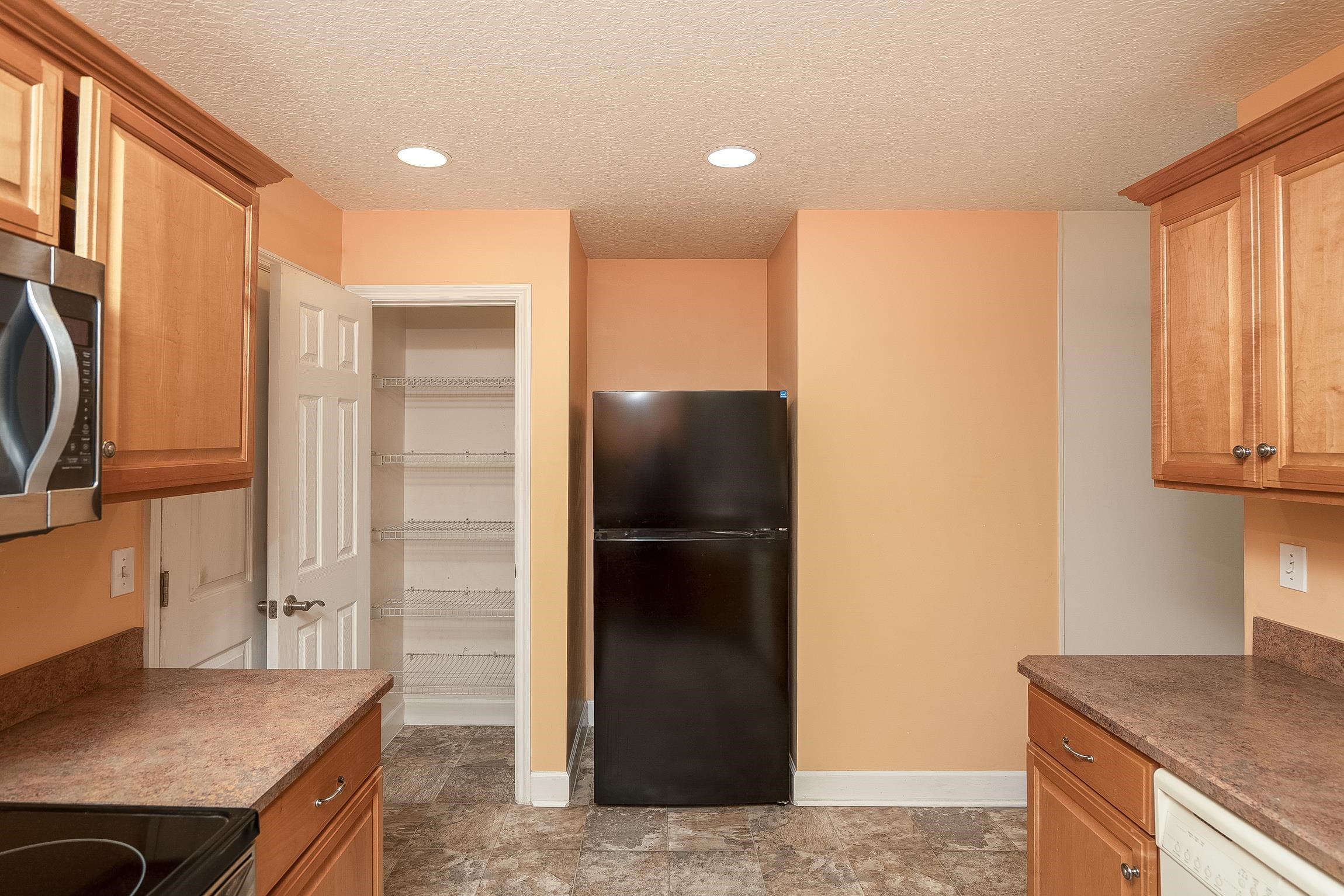 Image 22 of 61 For 4040 Red Pine Ln