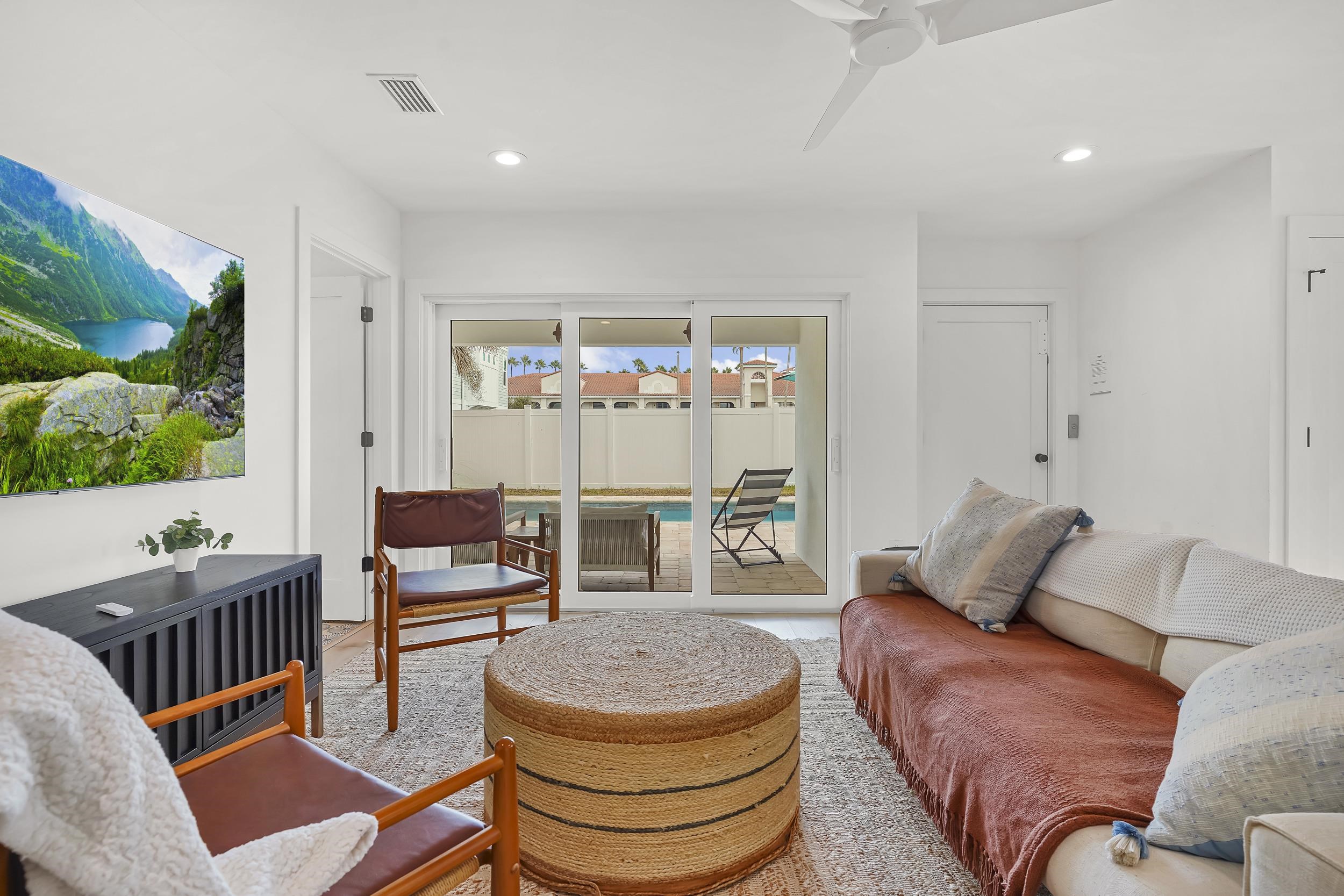 Image 26 of 59 For 104 7th St  