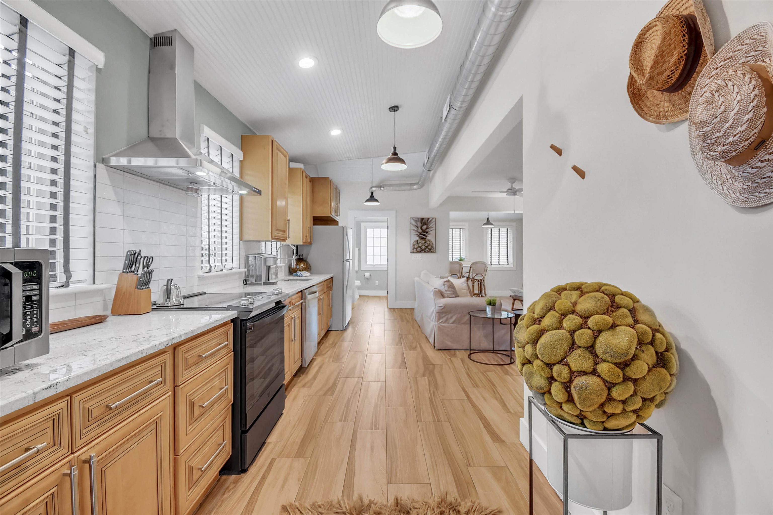 Image 35 of 75 For 9 Sevilla Street