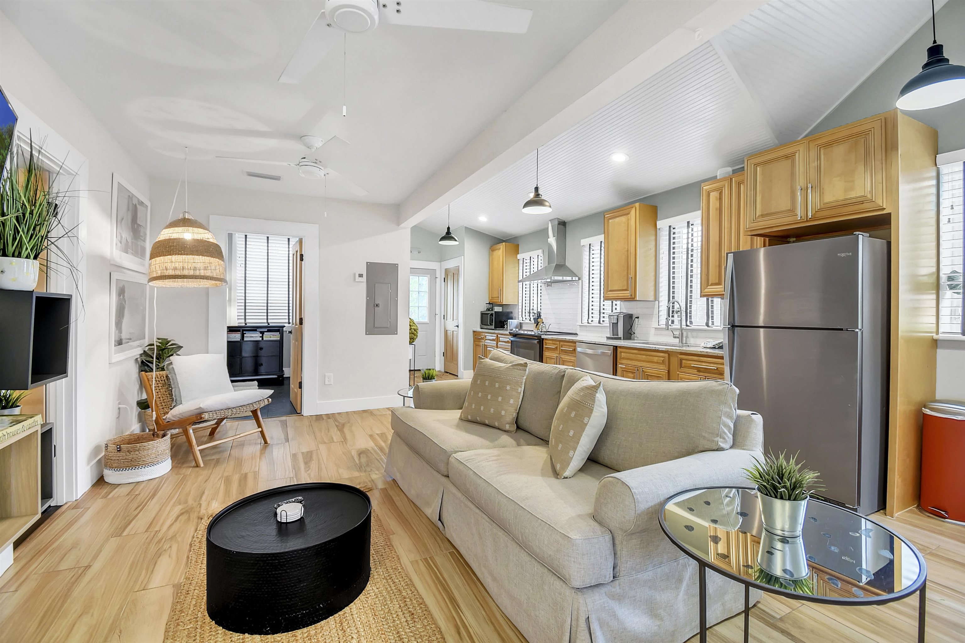 Image 38 of 75 For 9 Sevilla Street