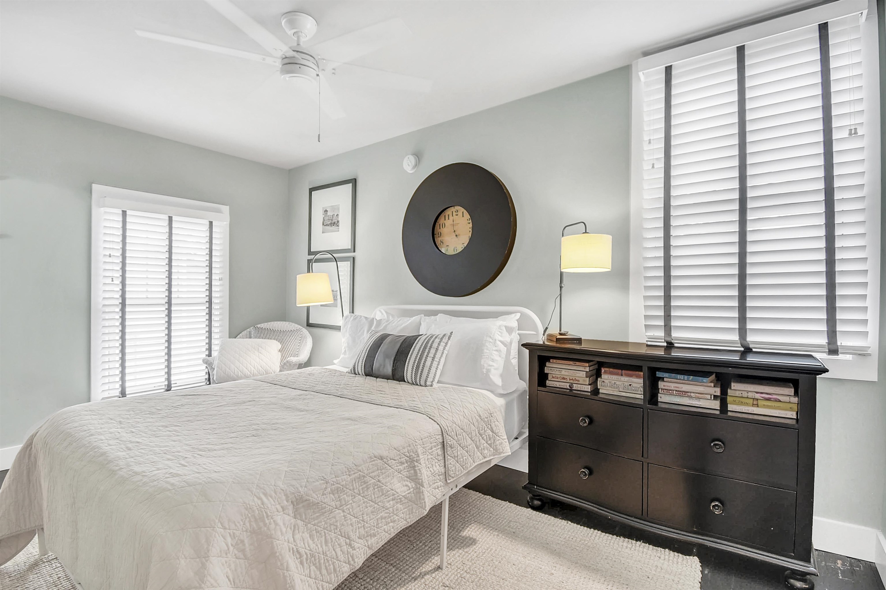 Image 40 of 75 For 9 Sevilla Street