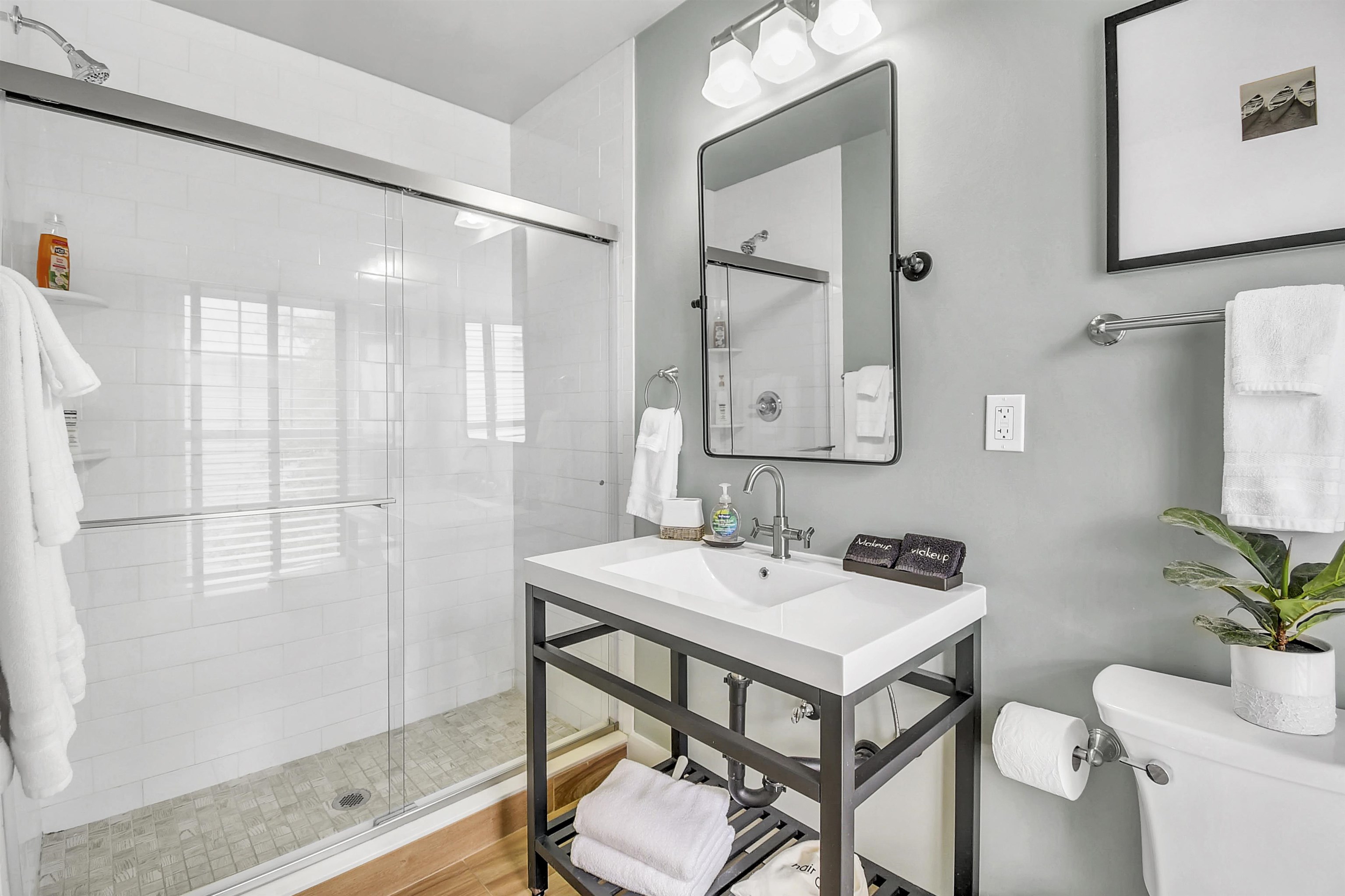 Image 45 of 75 For 9 Sevilla Street