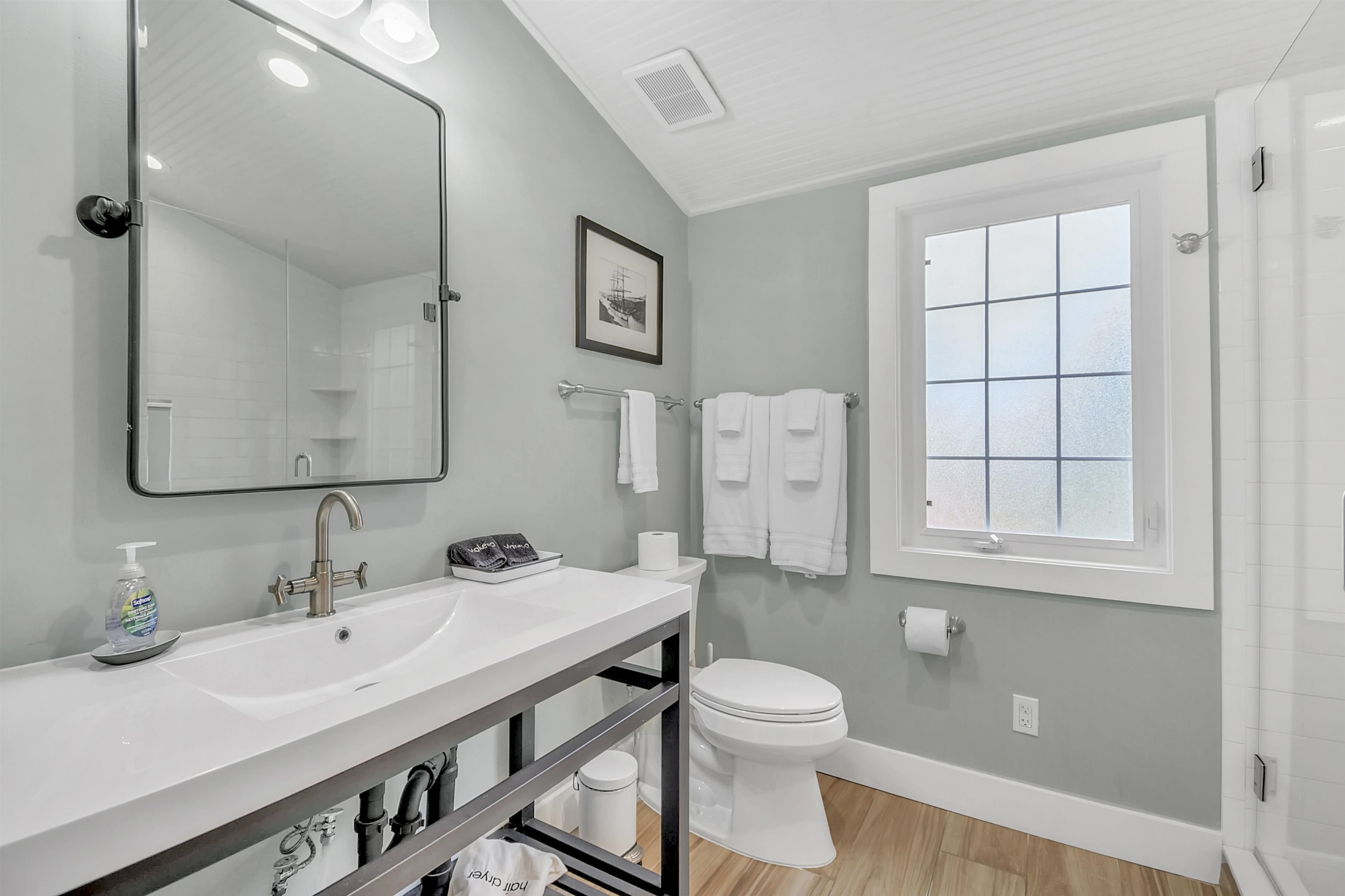 Image 46 of 75 For 9 Sevilla Street