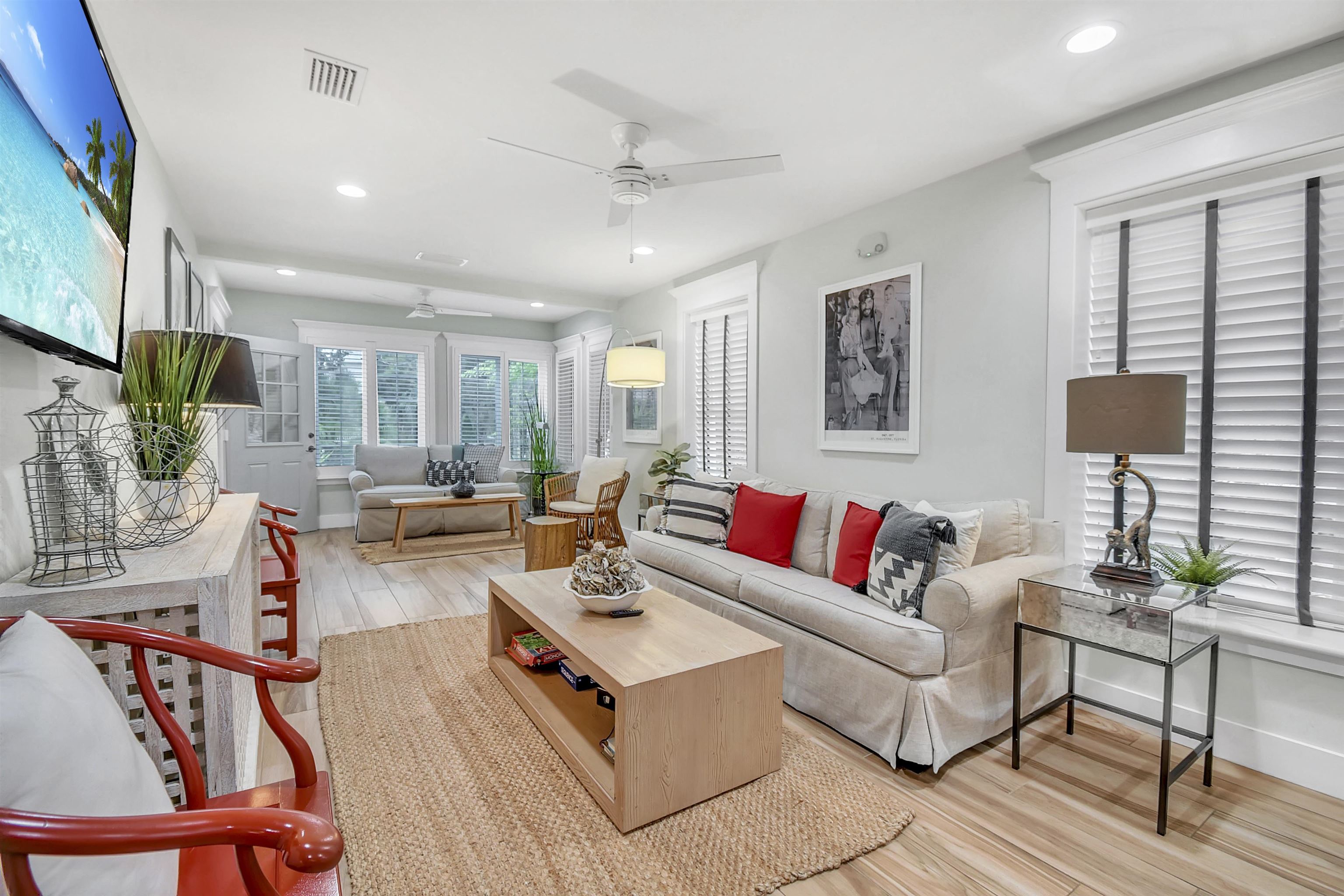 Image 7 of 75 For 9 Sevilla Street